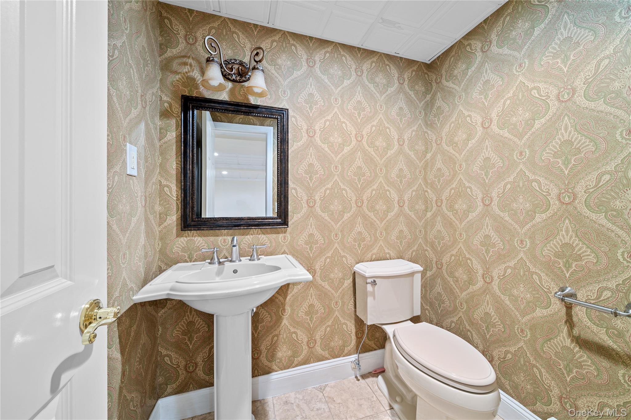 8 China Lane – For Sale photo 7