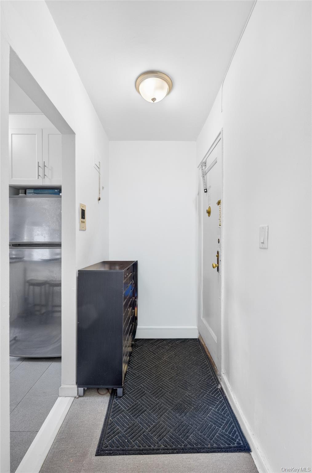 71-11 Yellowstone Boulevard, Unit 4B photo 3