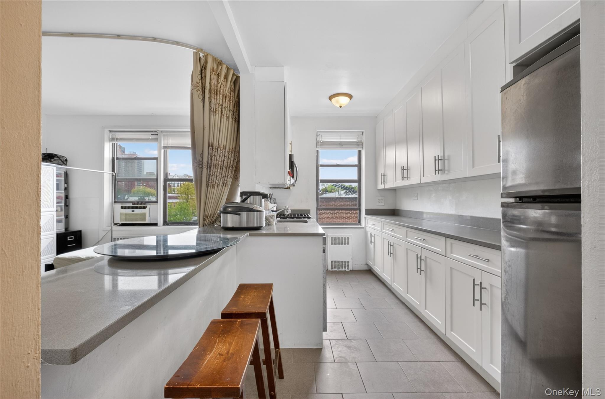 71-11 Yellowstone Boulevard, Unit 4B photo 7