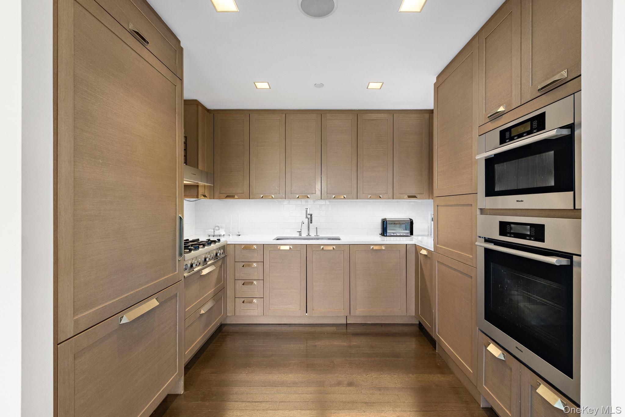 1212 5th Avenue, Unit 8B photo 7