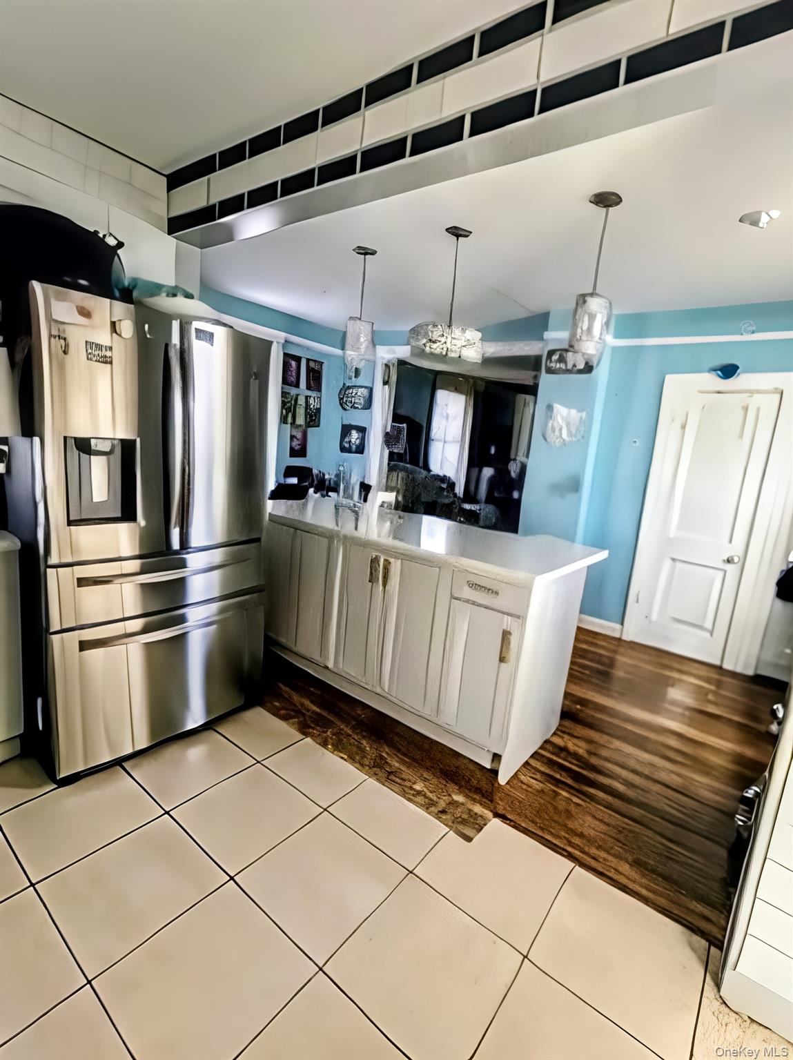 42 3rd Avenue – For Sale photo 4