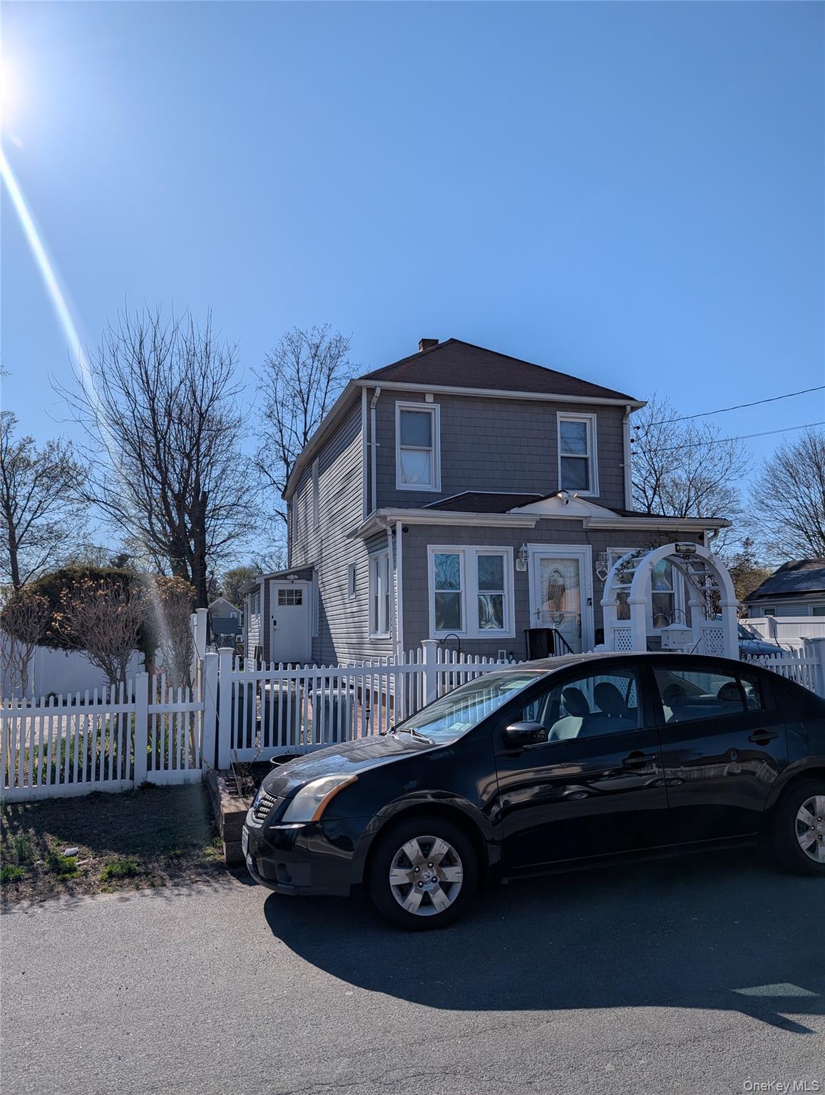 42 3rd Avenue – For Sale photo 2