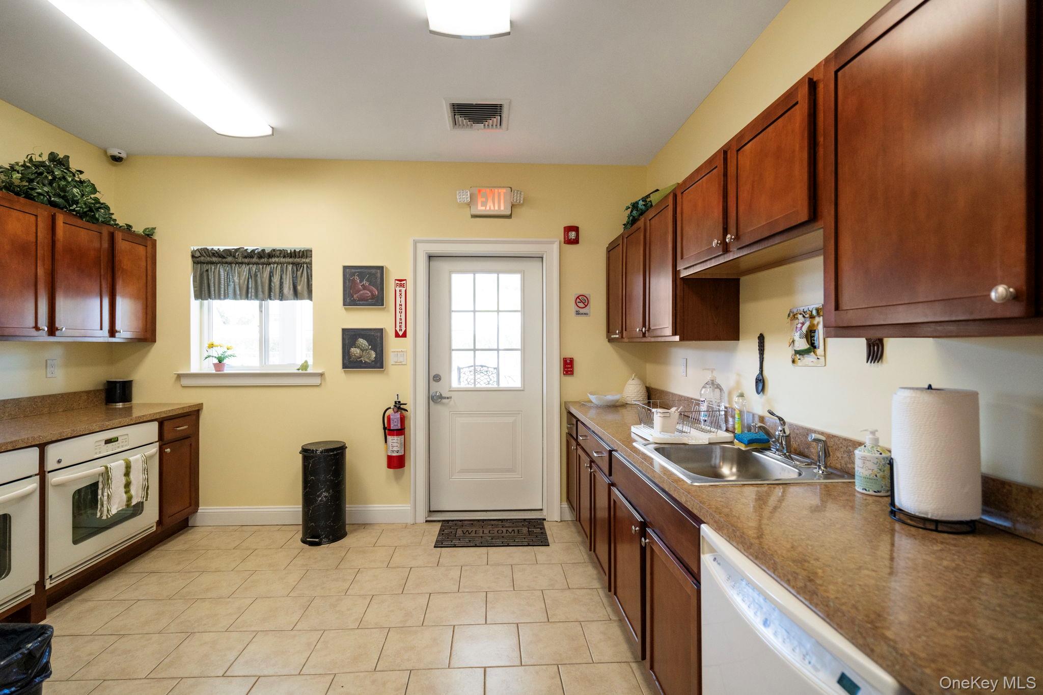 156 Stoneleigh Drive – For Sale photo 39