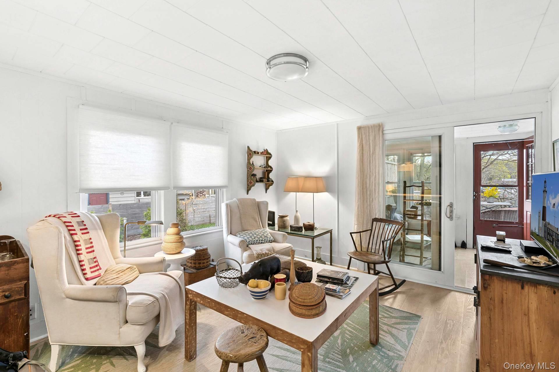 18 Canal Street – For Rent photo 4