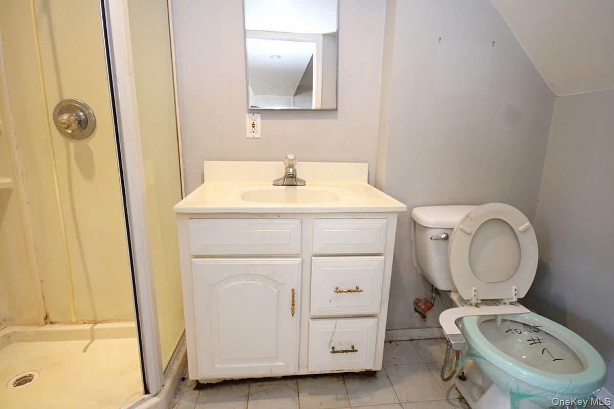 1051 victory Boulevard – For Sale photo 21