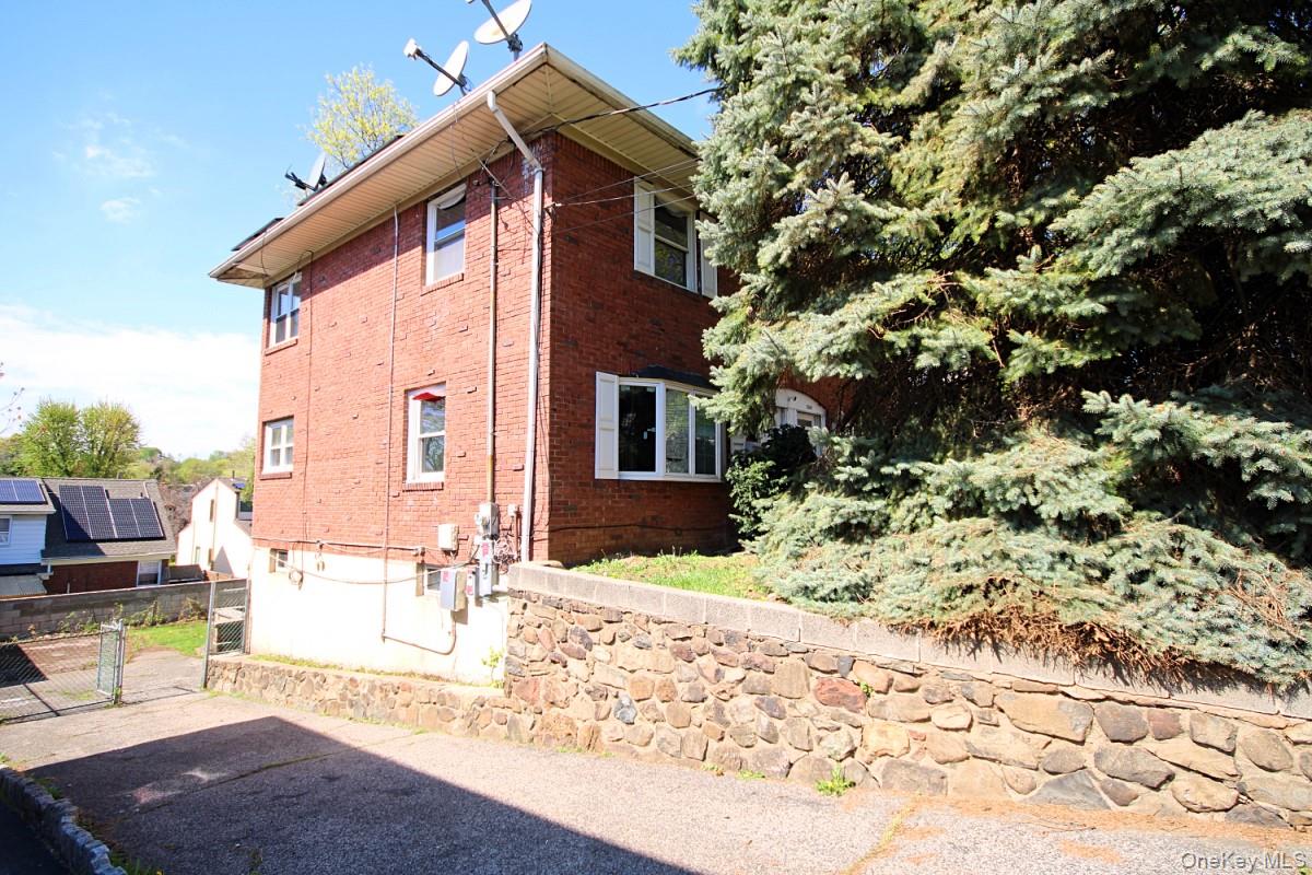 1051 victory Boulevard – For Sale photo 25