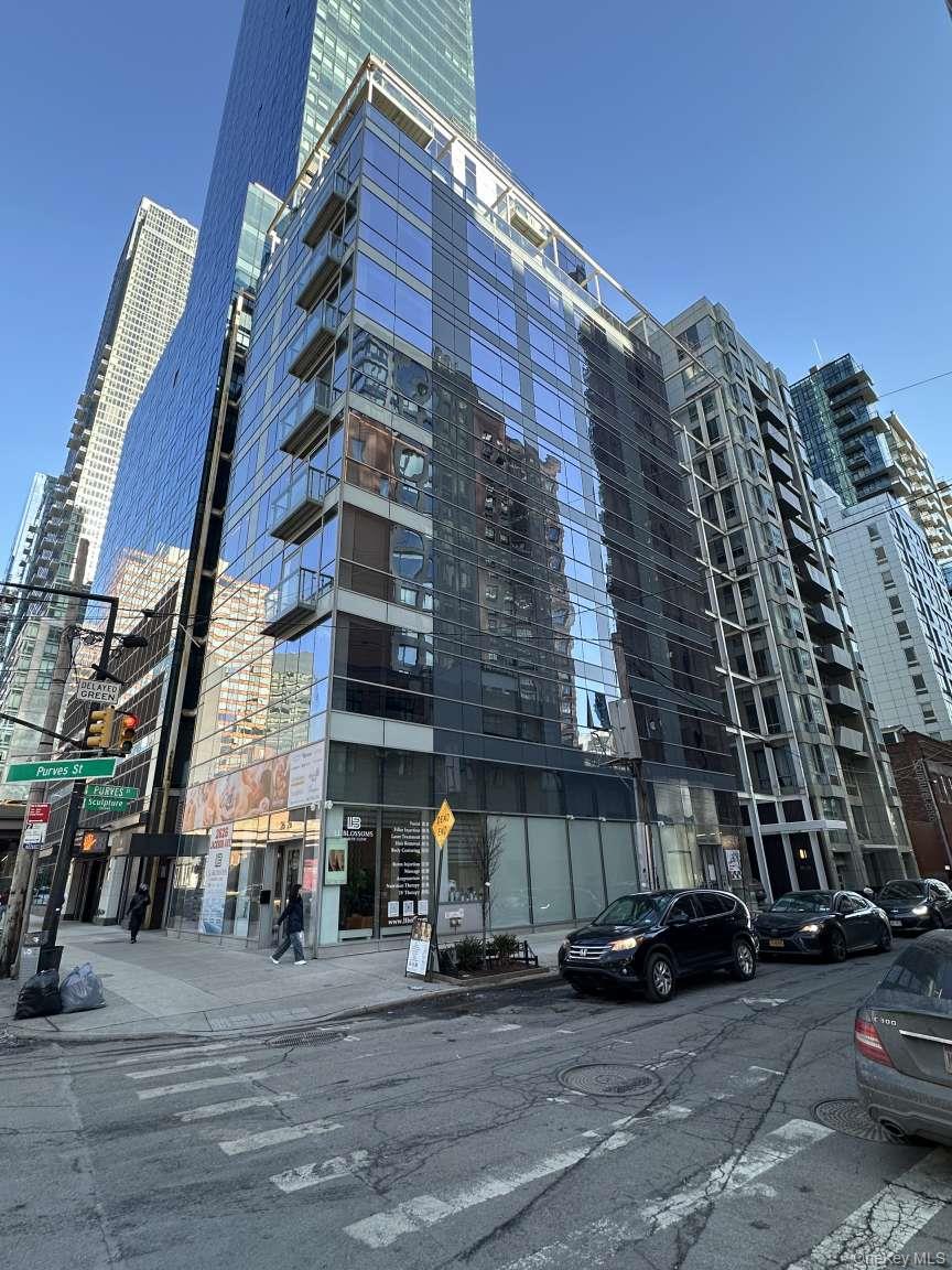 26-26 Jackson Avenue, Unit 303