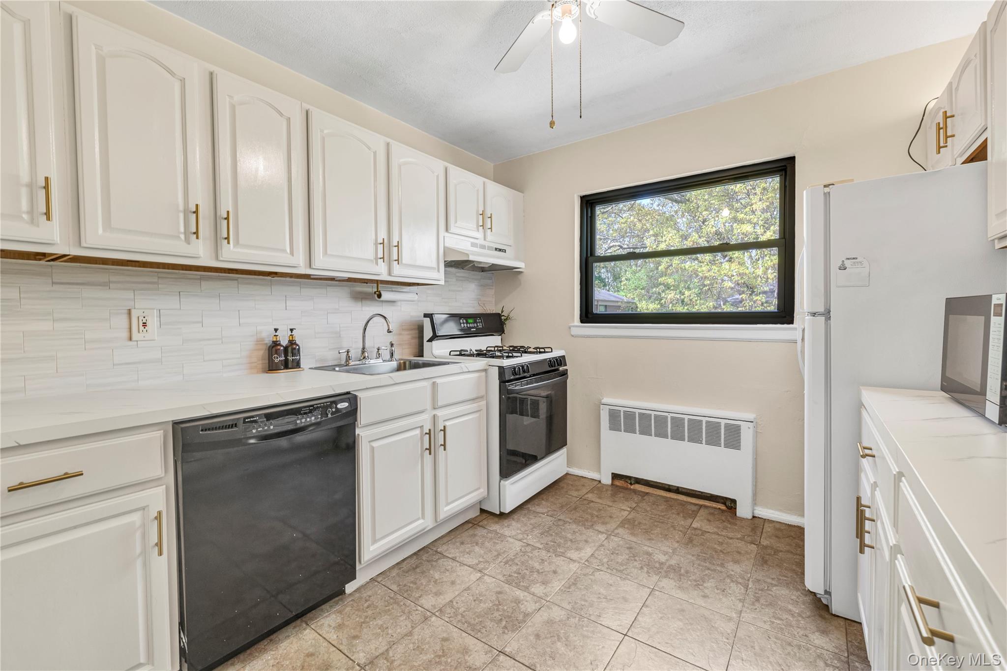 21974 75th Avenue, Unit 224B2