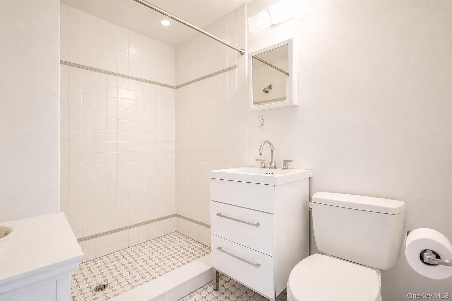 106 West Walk – For Sale photo 26