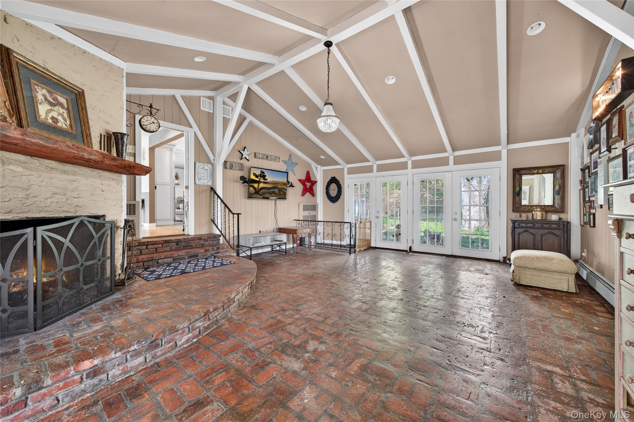27 High Hill Avenue – For Sale photo 14
