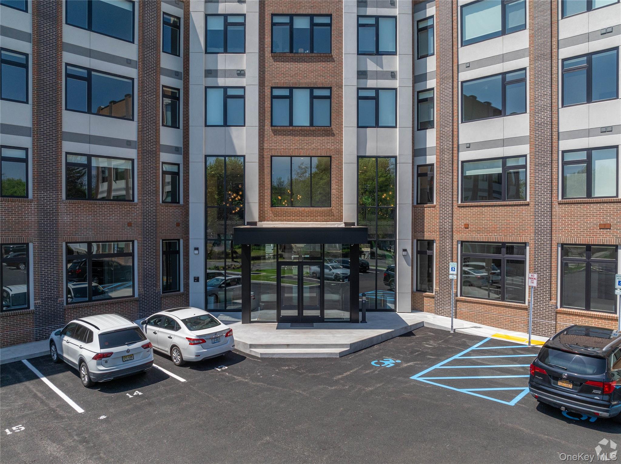 15 Washington Avenue, Unit 102 photo 2