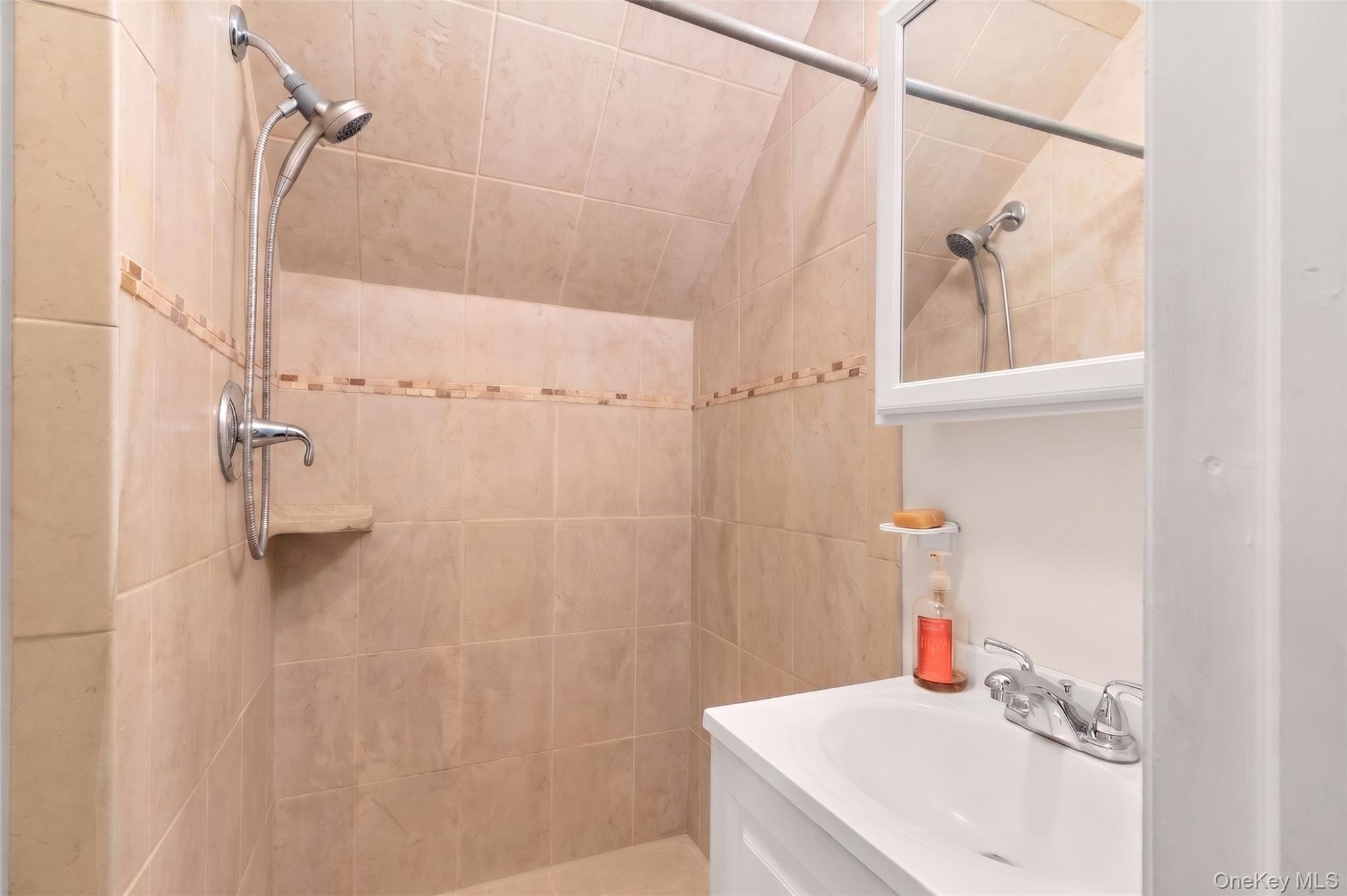 228 W Riviera Drive – For Sale photo 17