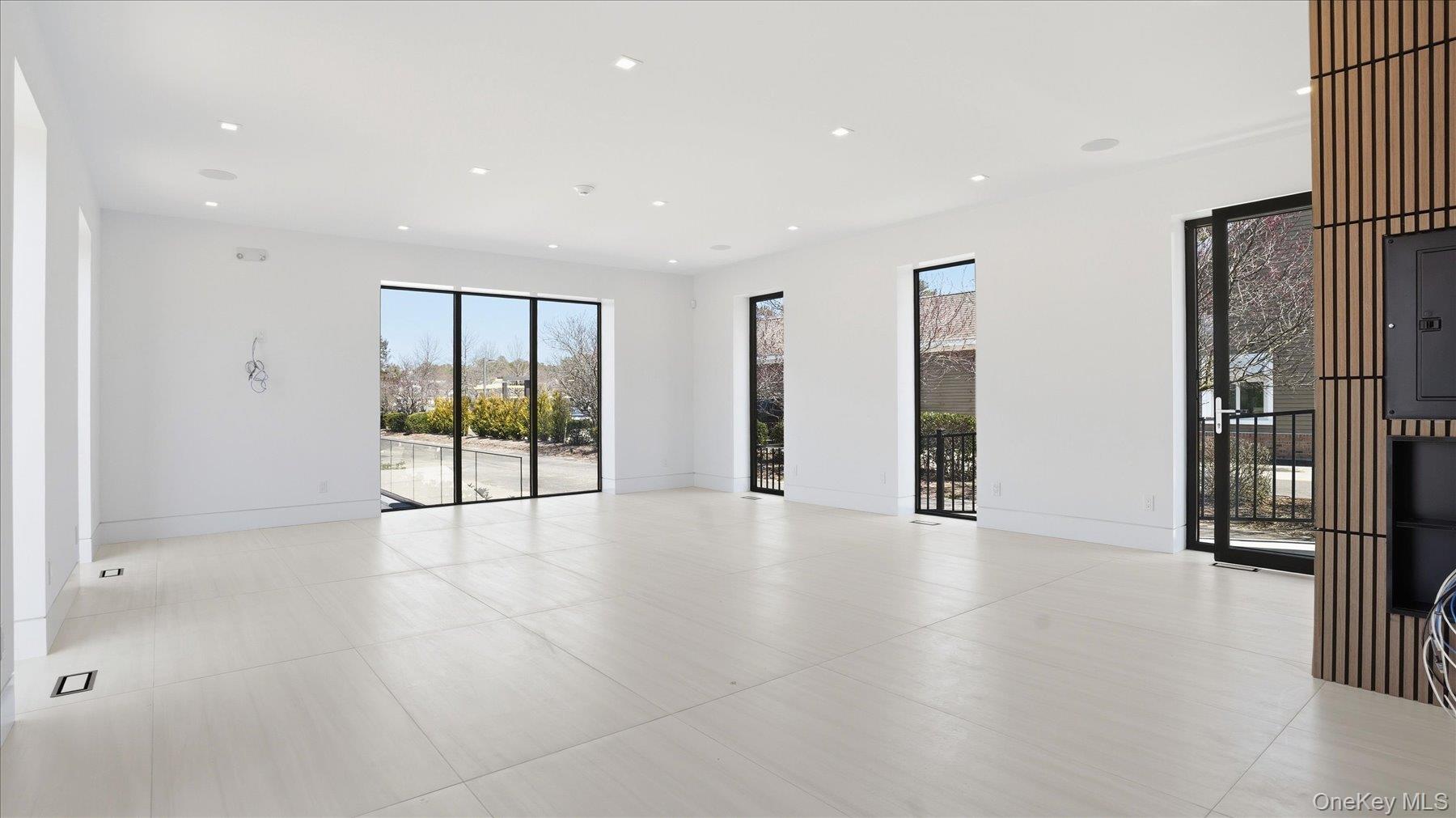 200 W Montauk Highway, Unit 1st Floor photo 7