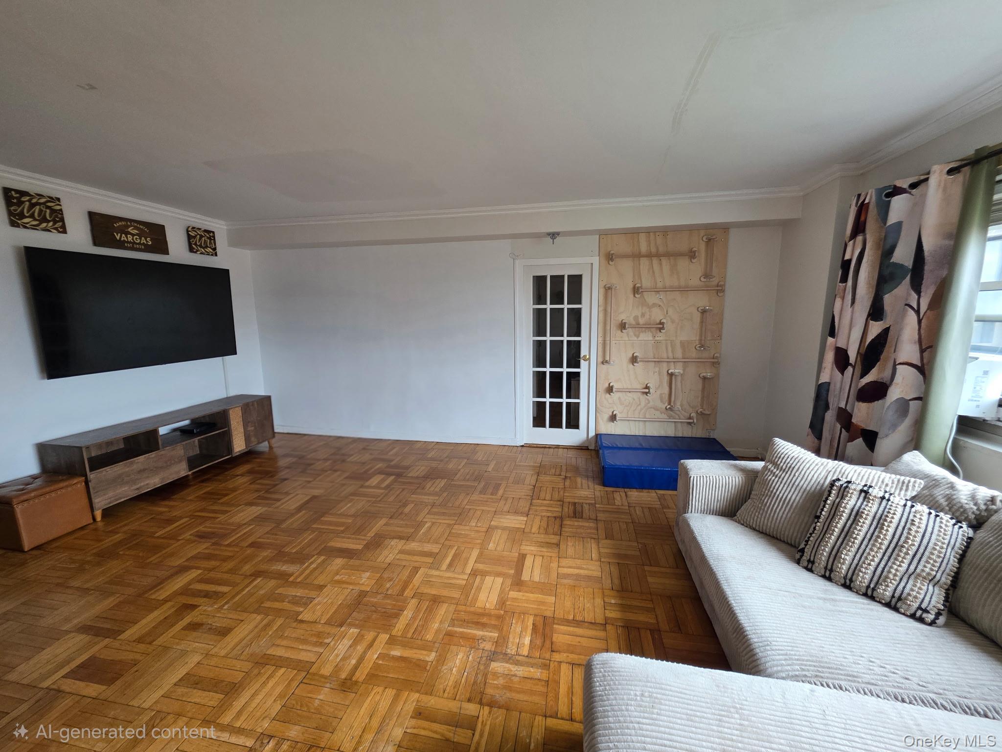 8 Fordham Hill Oval, Unit 10B photo 3