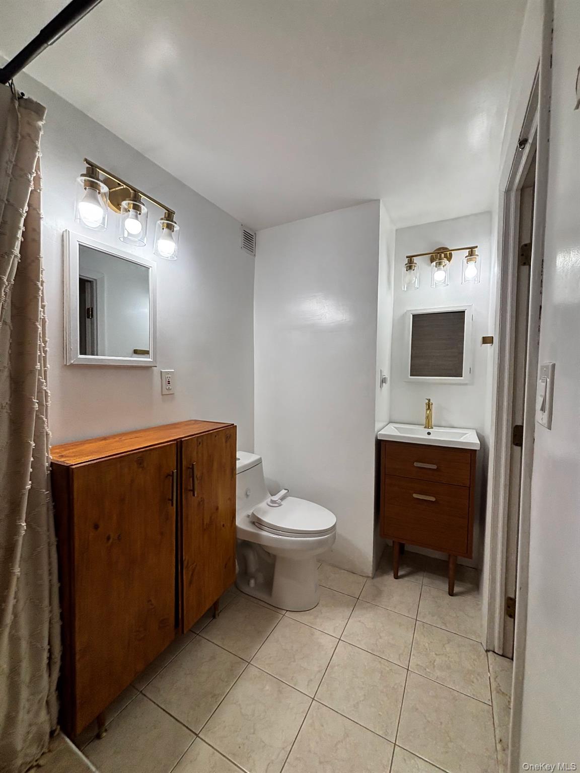 8 Fordham Hill Oval, Unit 10B photo 6
