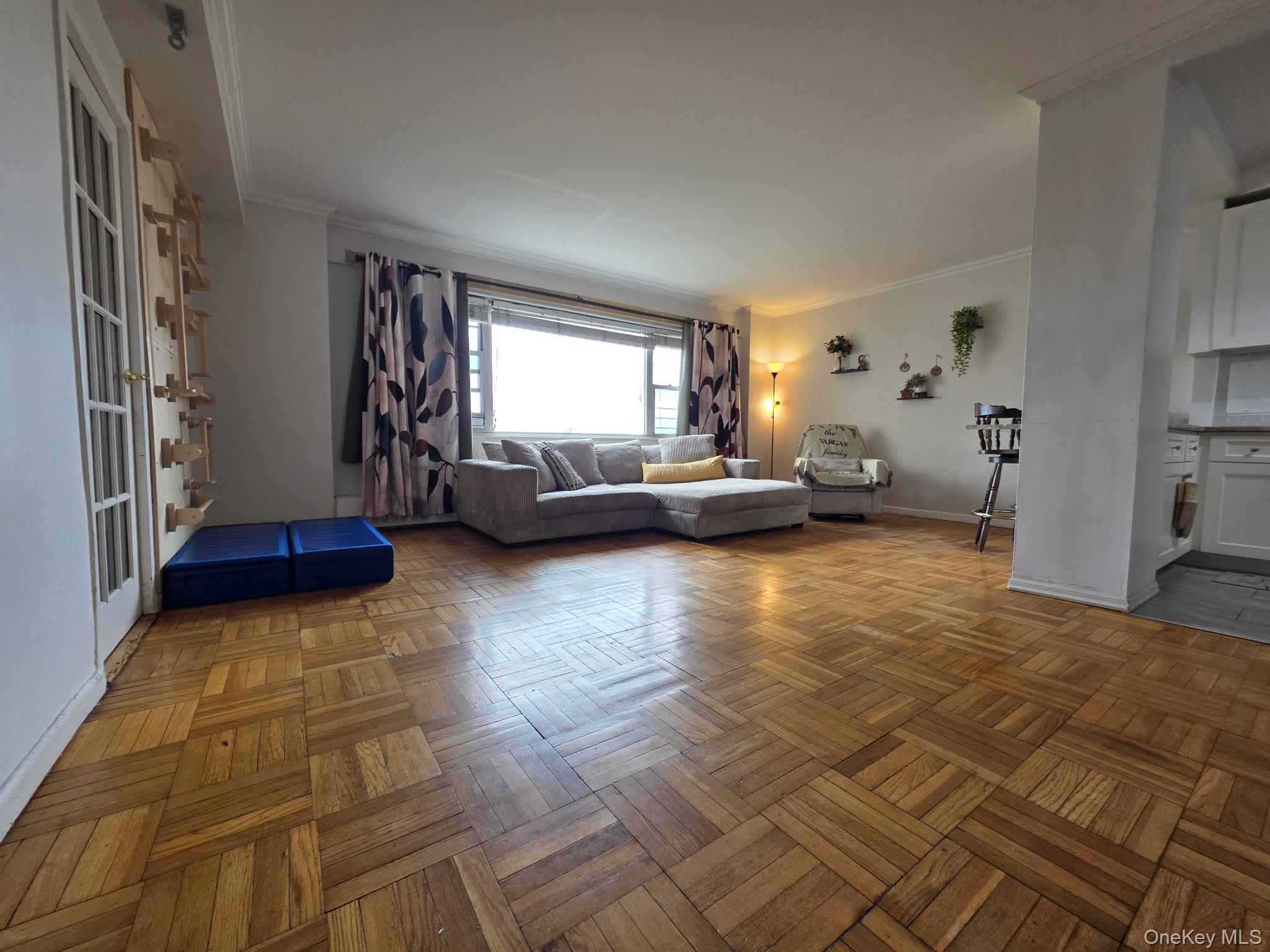 8 Fordham Hill Oval, Unit 10B photo 13