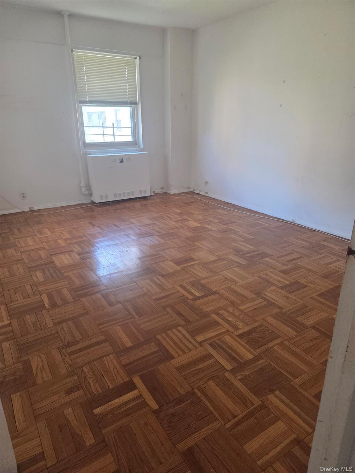 8 Fordham Hill Oval, Unit 10B photo 4