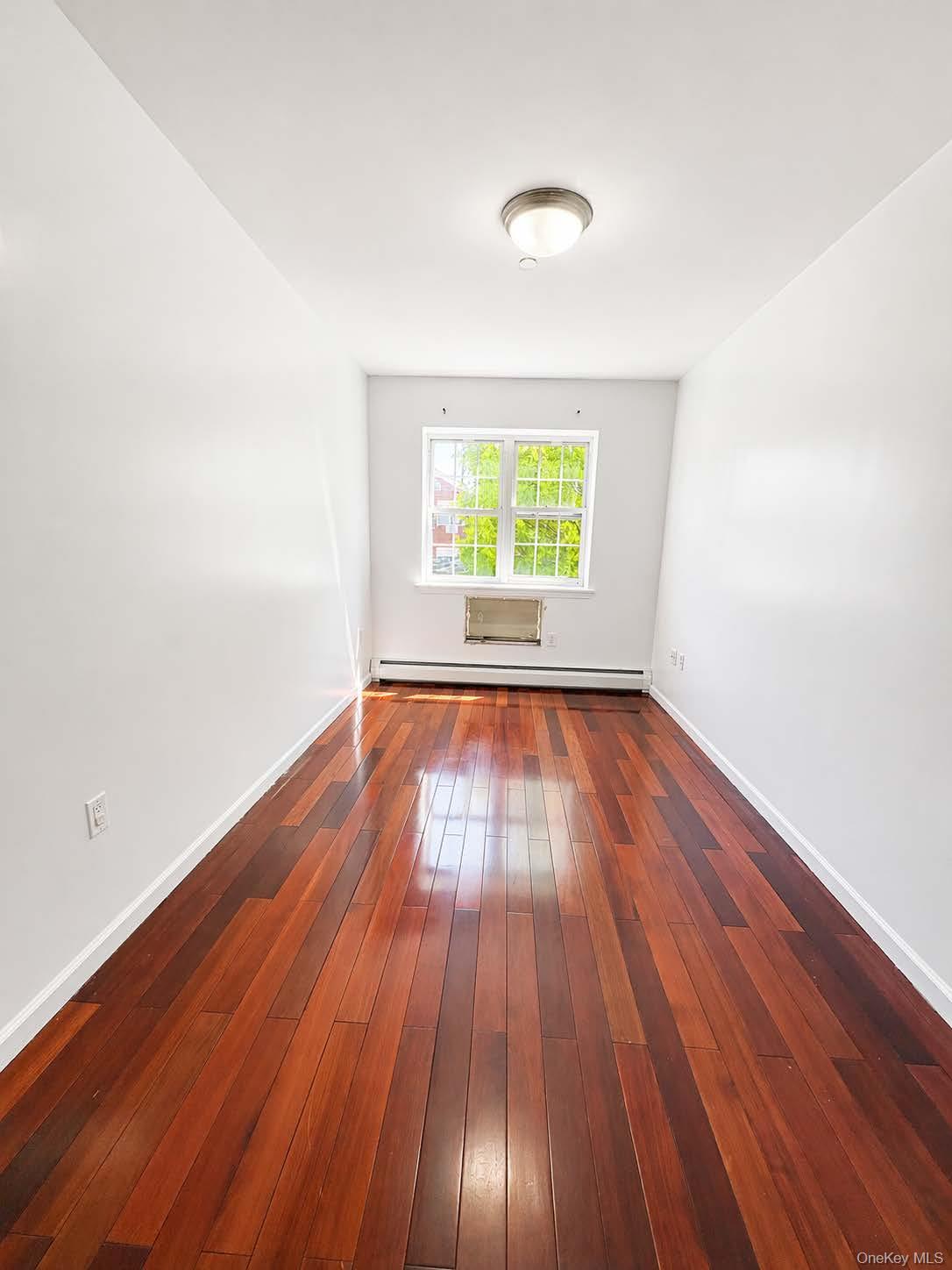 104-33 39th Avenue, Unit 2B photo 4