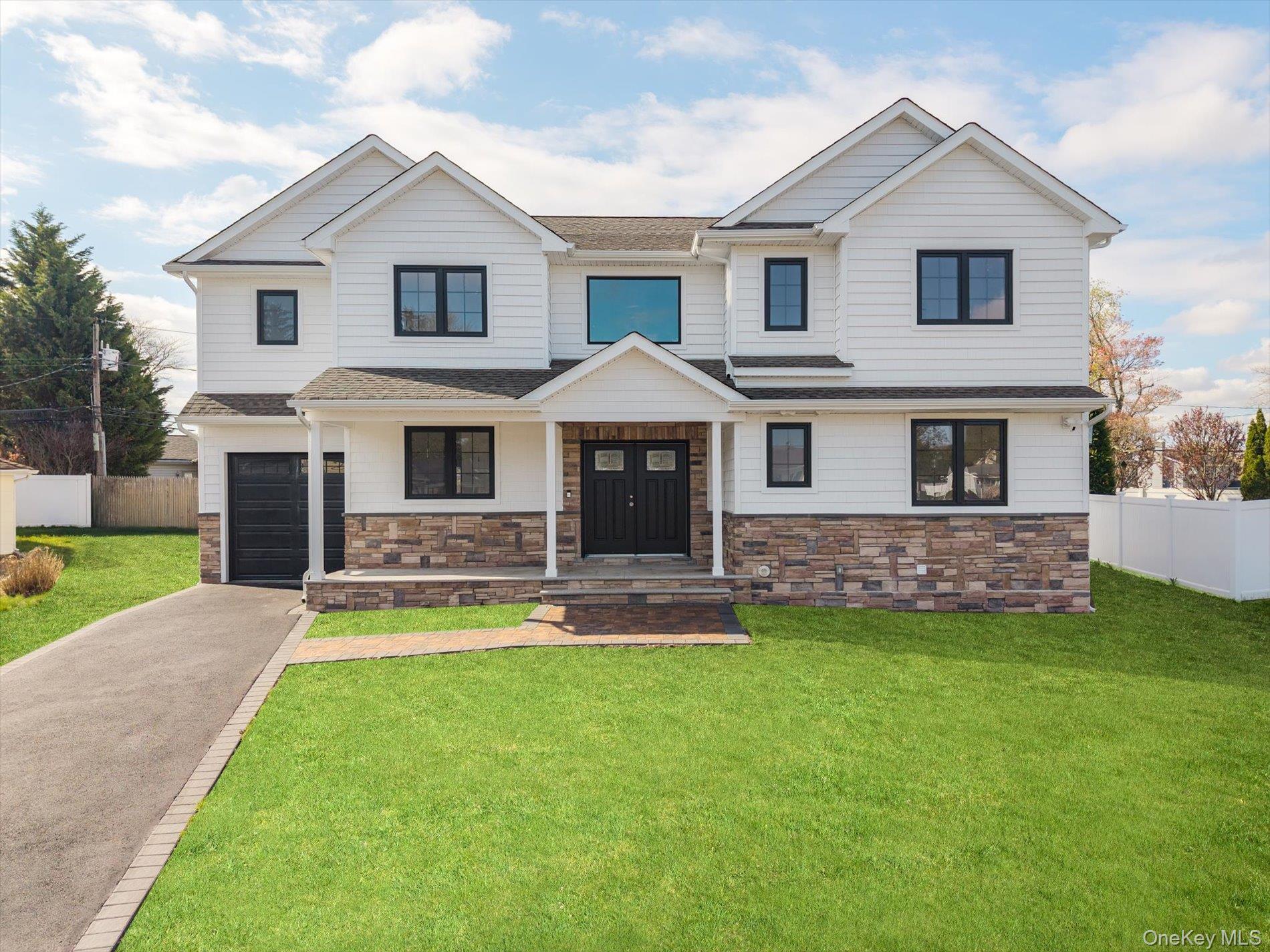 10 Faye Court – For Sale