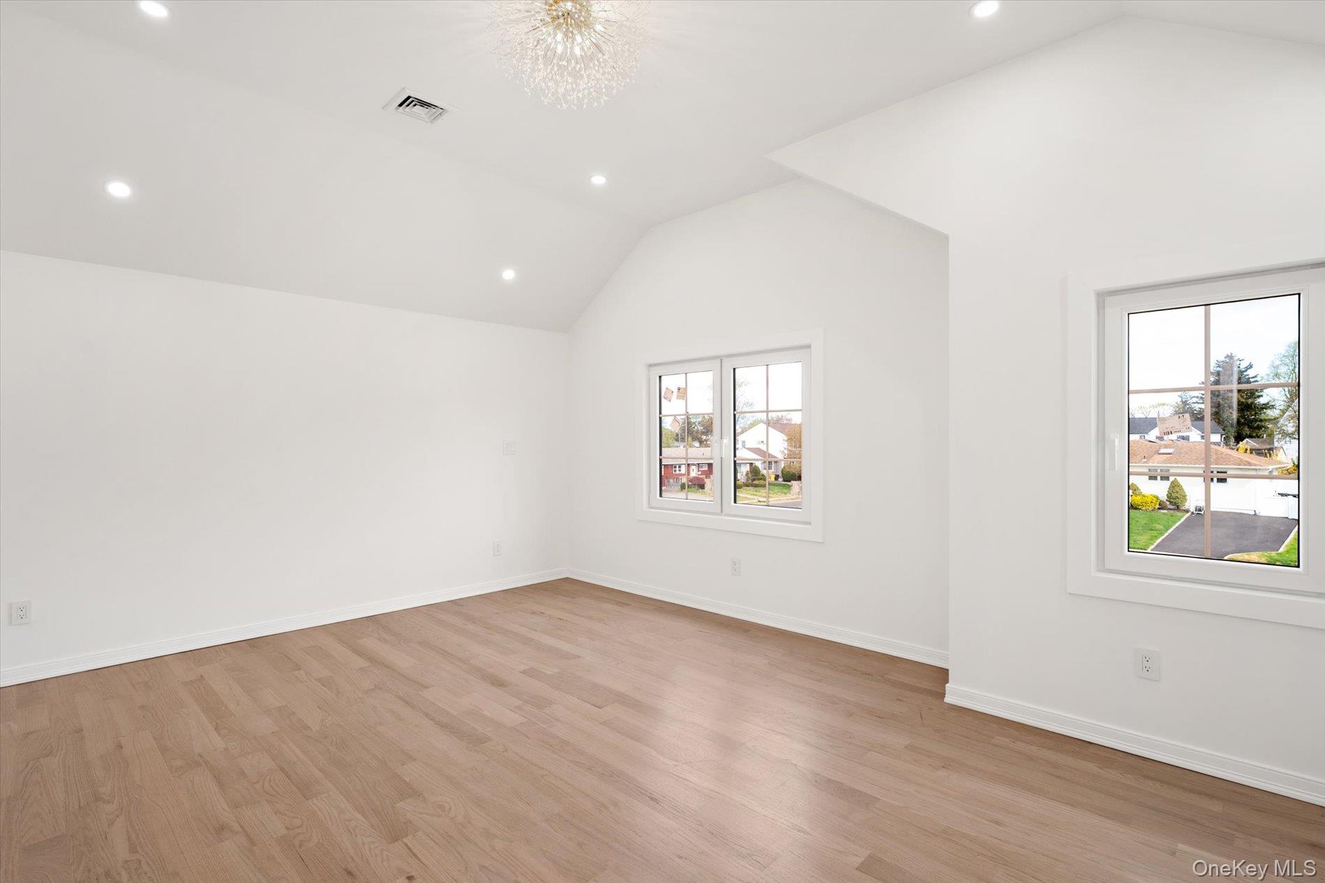 10 Faye Court – For Sale photo 31