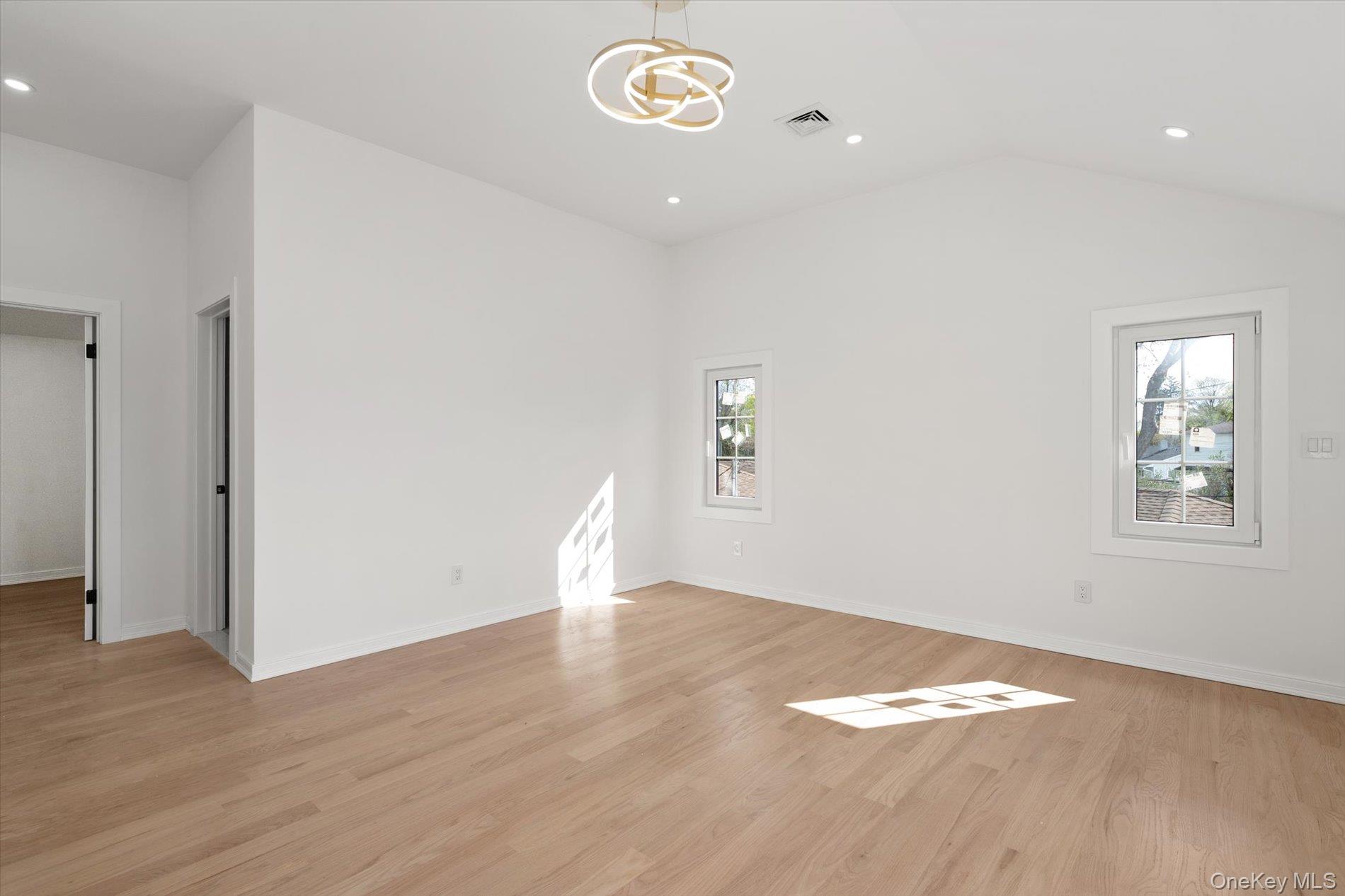 10 Faye Court – For Sale photo 23