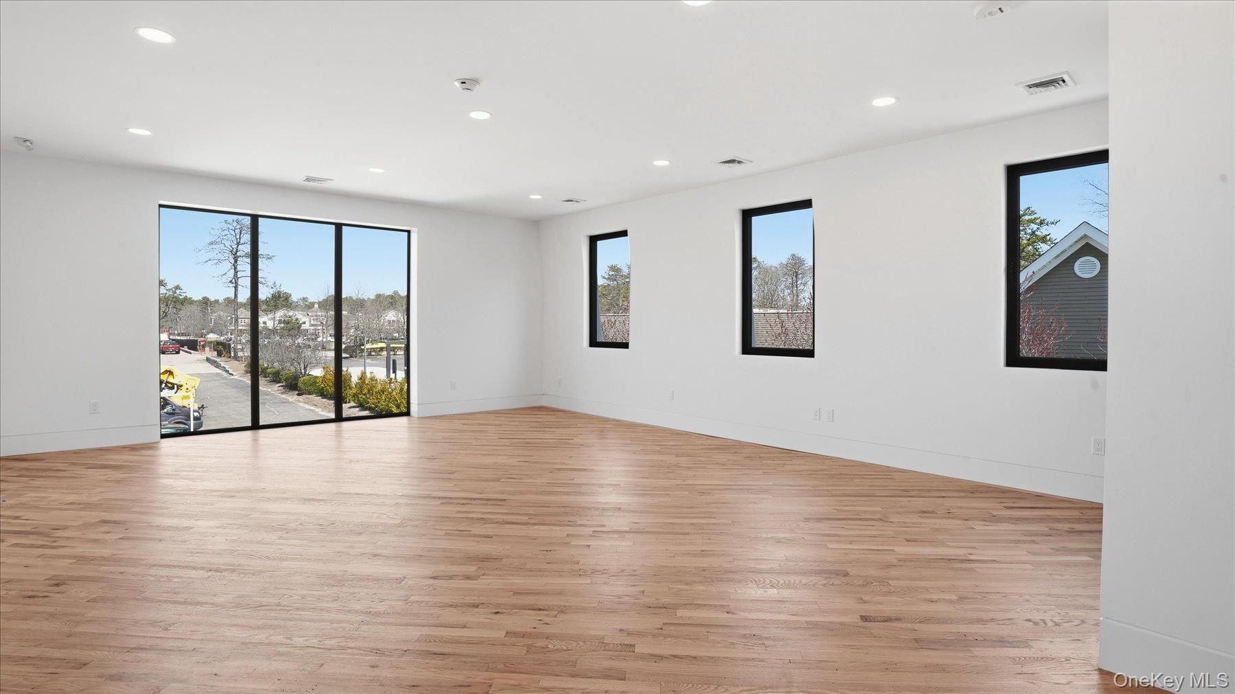200 W Montauk Highway, Unit 2nd Floor, photo 4