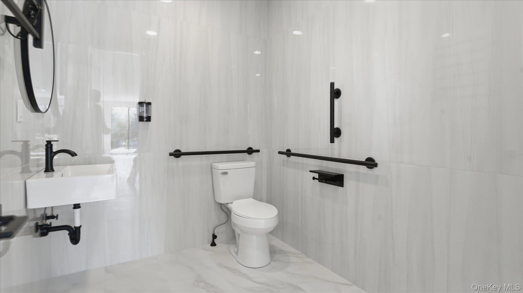 200 W Montauk Highway, Unit 2nd Floor, photo 9