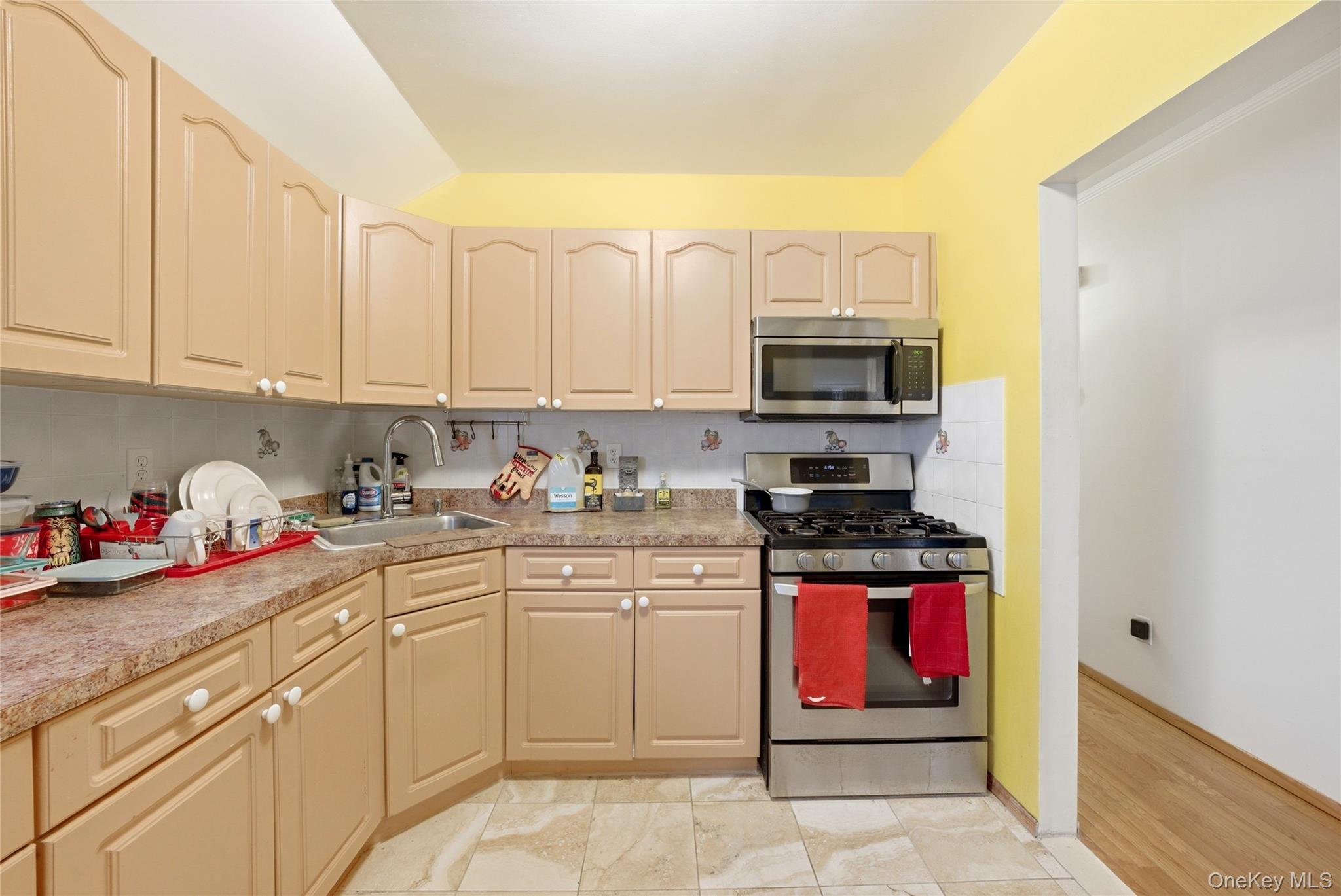 220-19 146th Avenue – For Sale photo 11