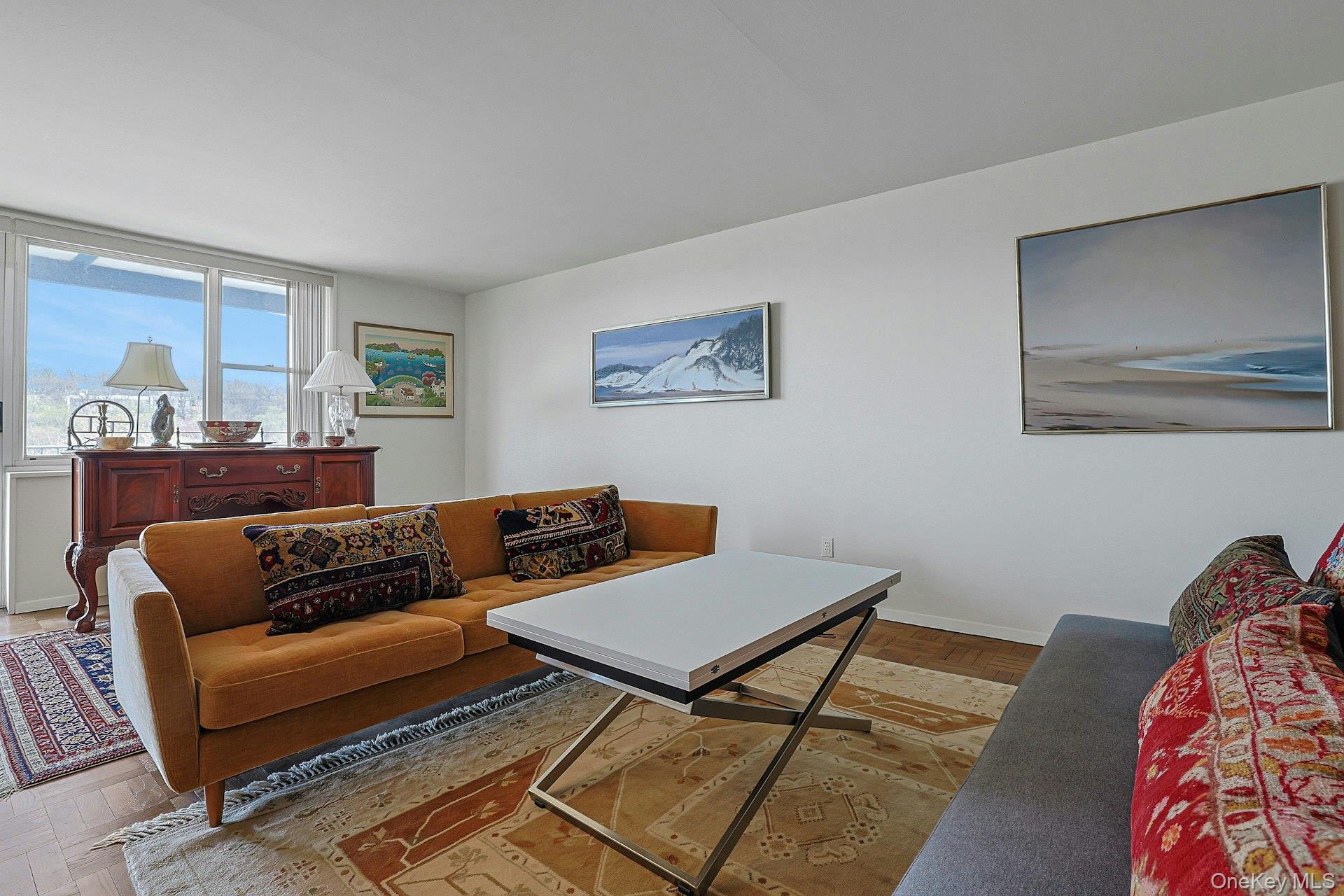 499 N Broadway, Unit 7i photo 3