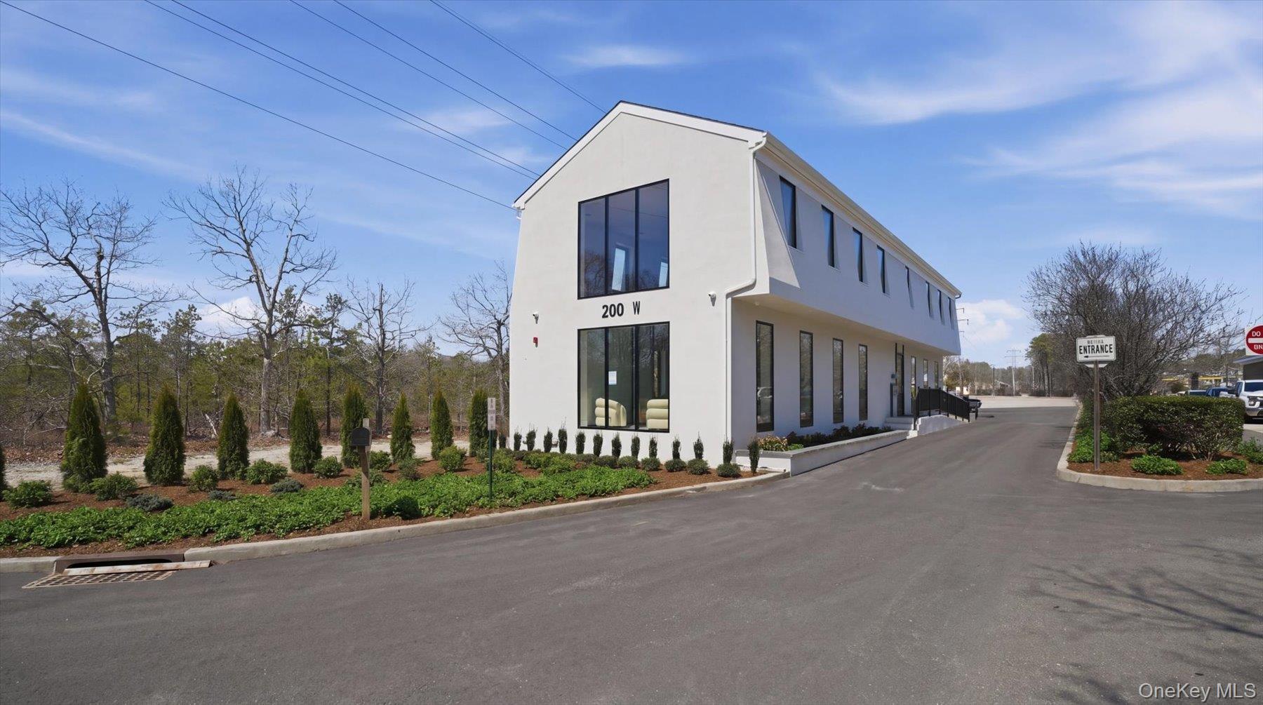 200 W Montauk Highway, Unit 2nd Floor,