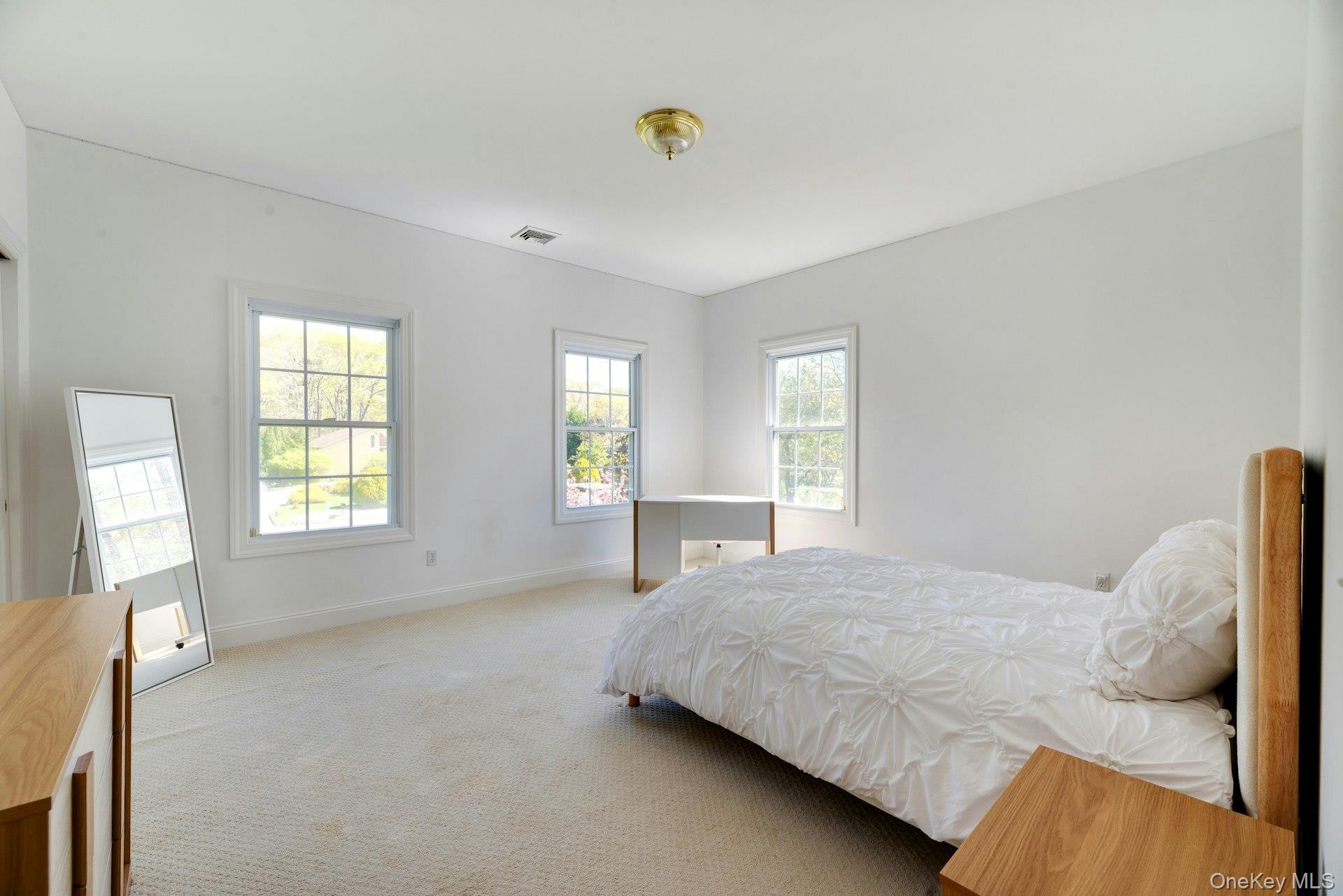 7 The Registry – For Rent photo 22