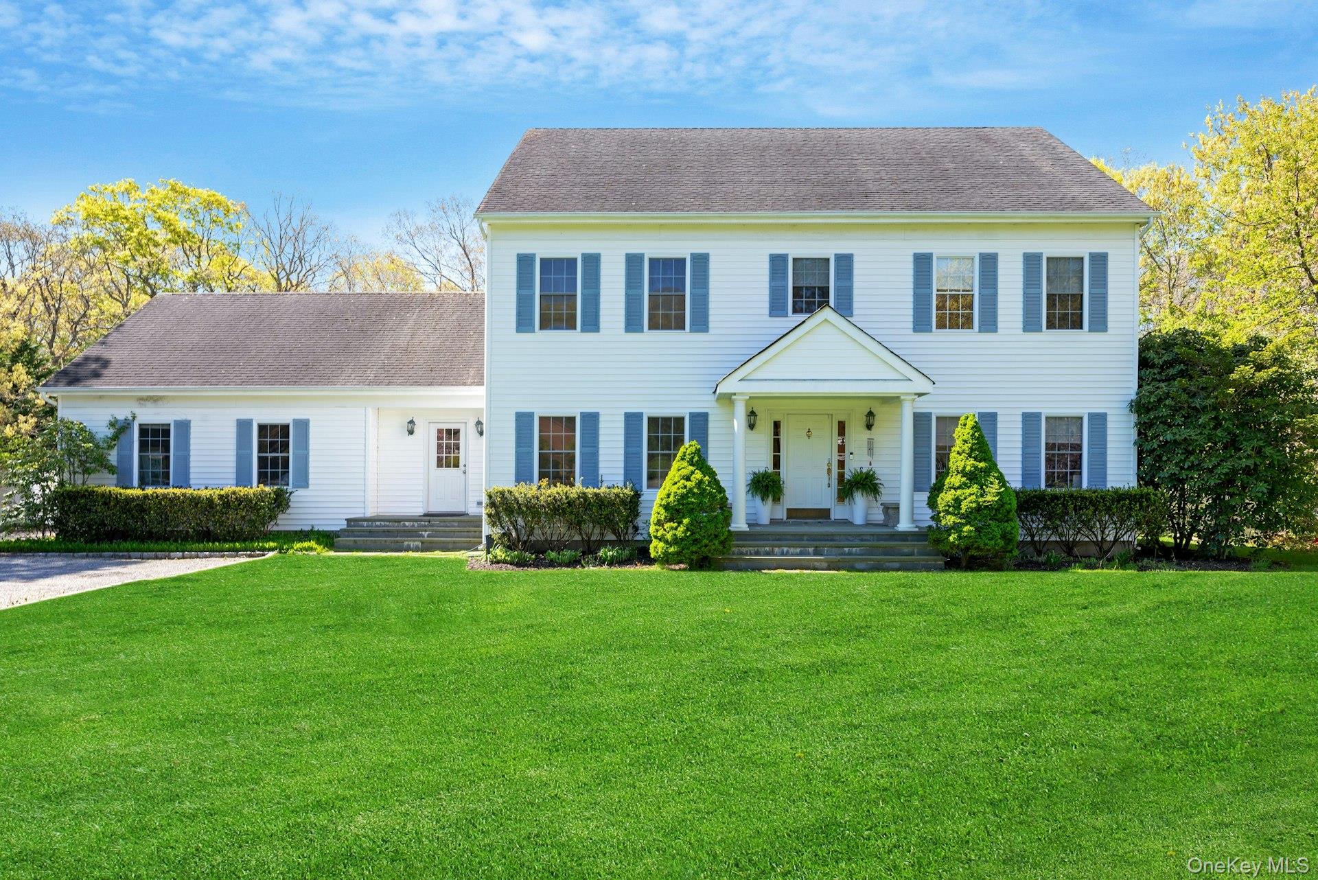 7 The Registry – For Rent photo 3