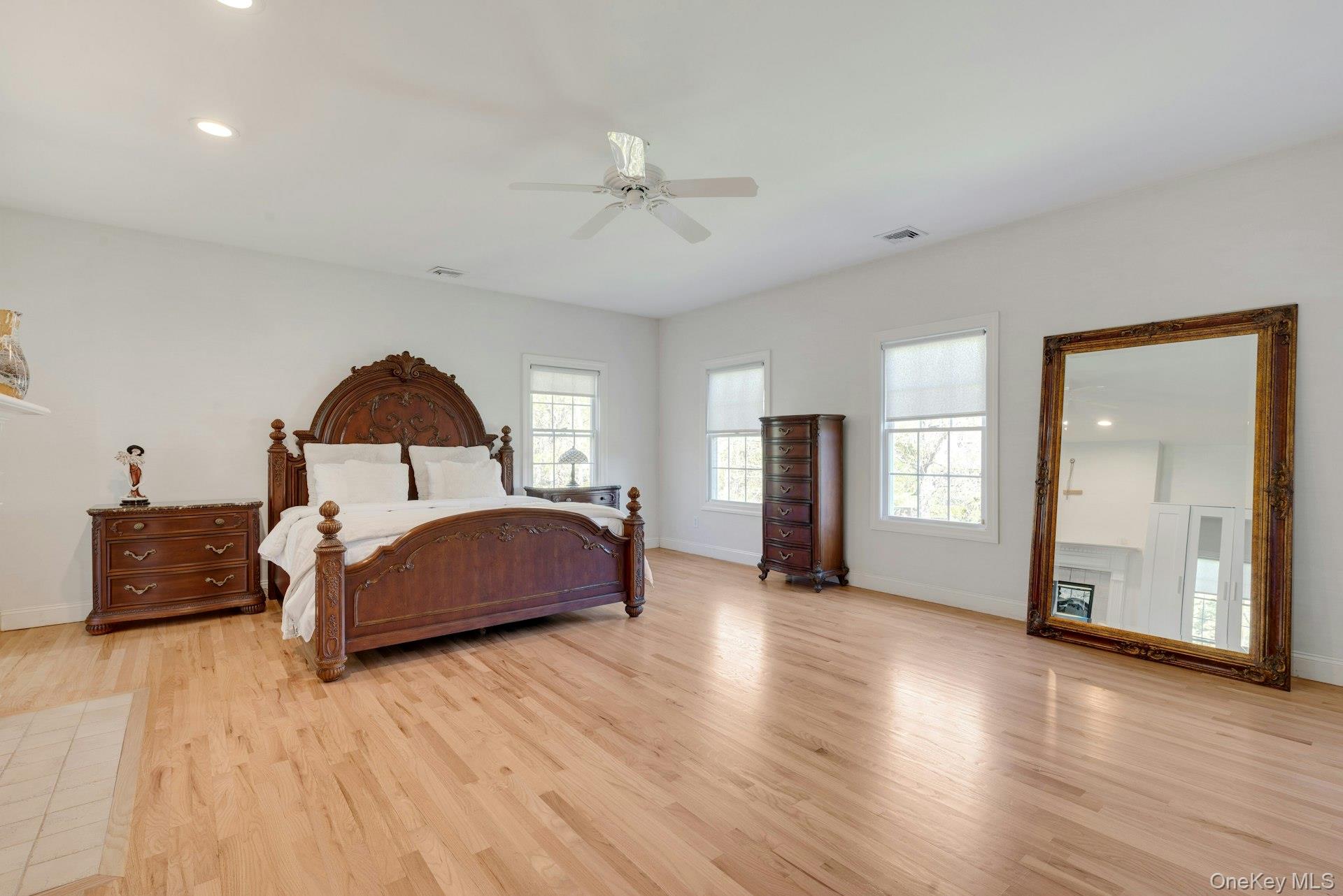 7 The Registry – For Rent photo 16