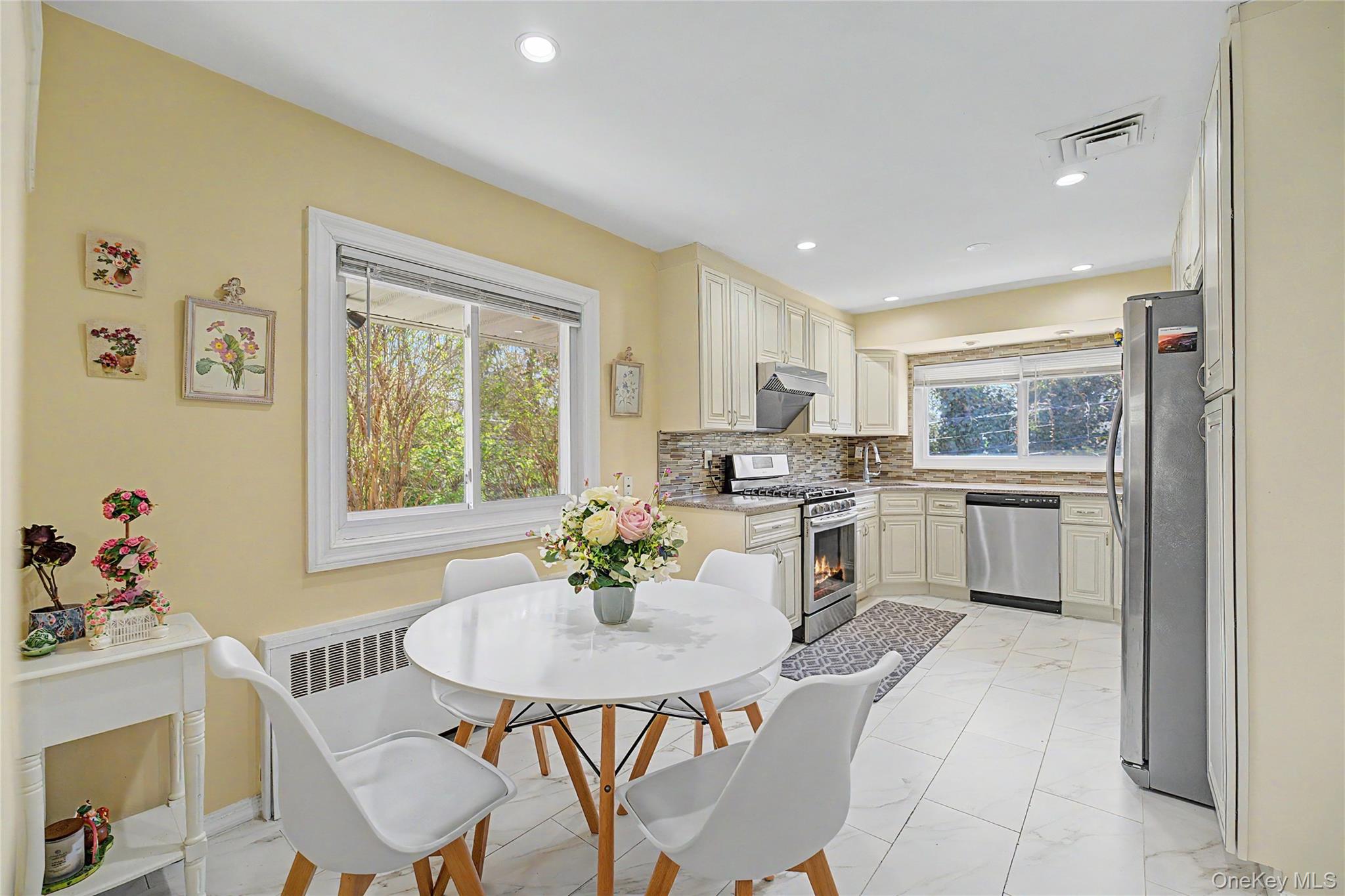 31 Edgemere Dr – For Sale photo 8