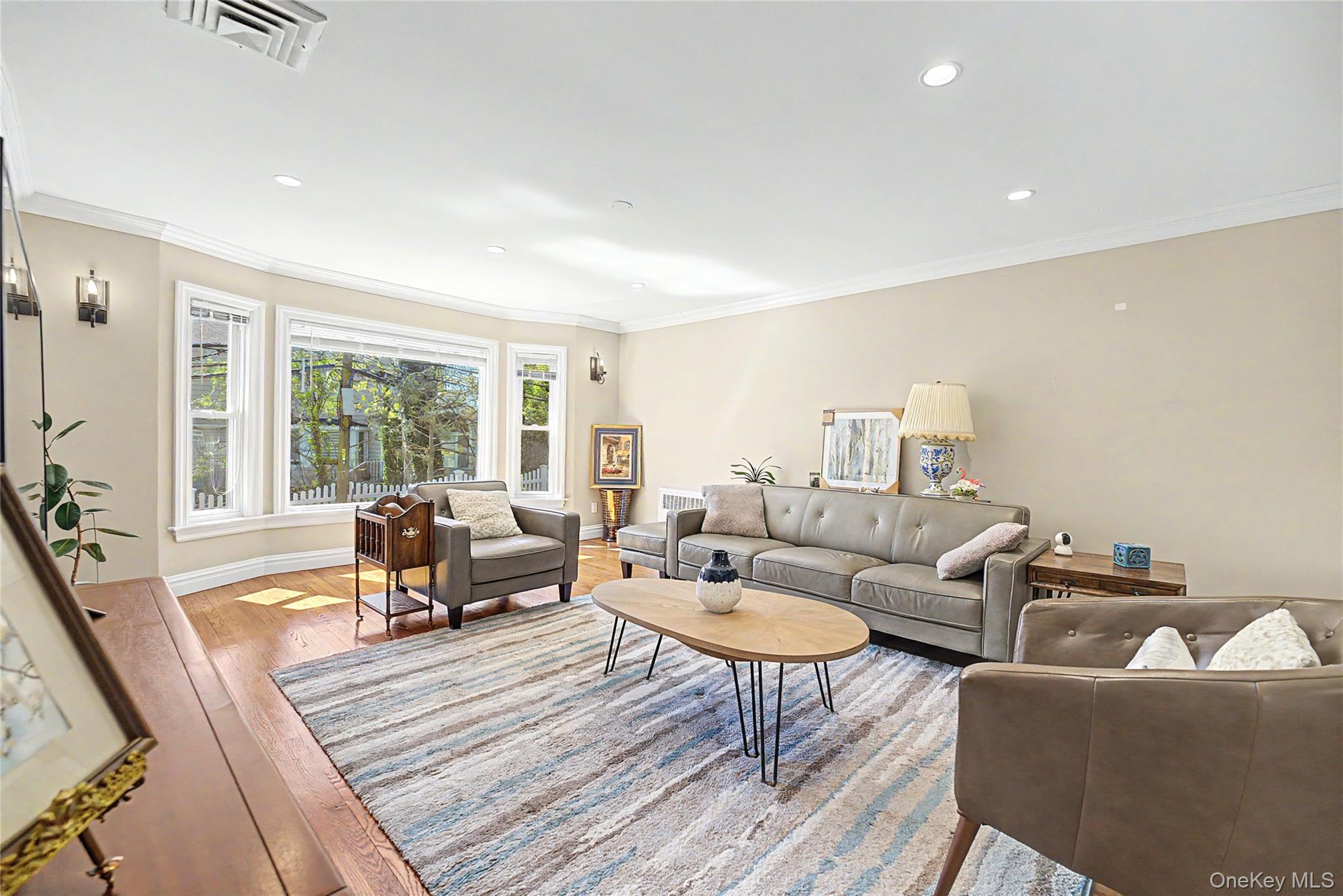 31 Edgemere Dr – For Sale photo 4