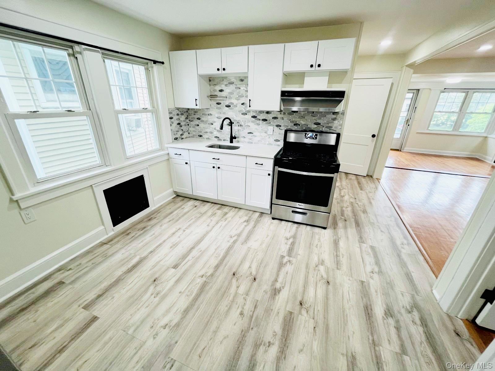 48 Lincoln First Floor Street, Unit First Floo photo 5