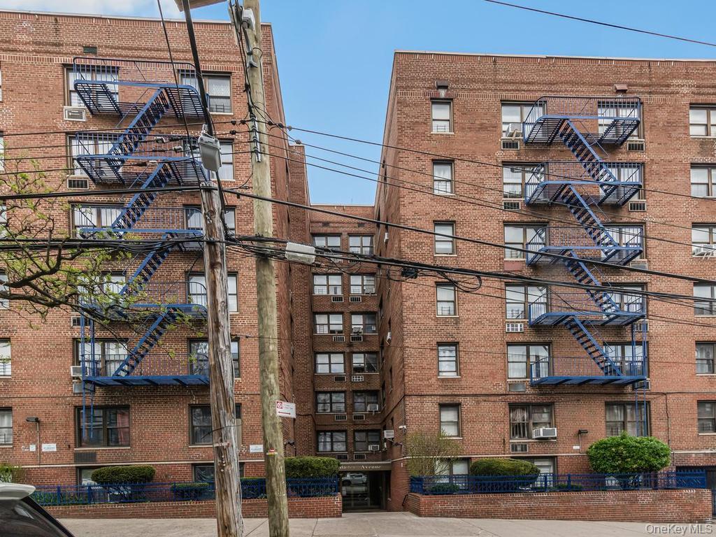 3123 Bailey Avenue, Unit 2B