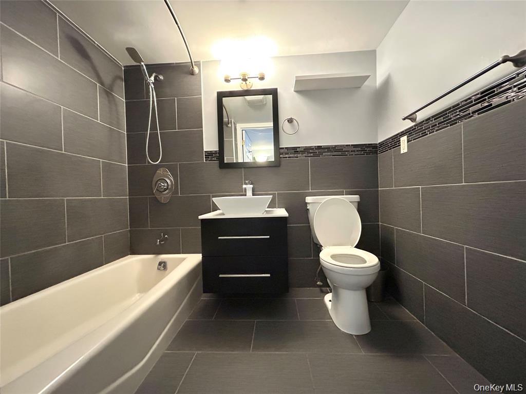 63-47 Booth Street, Unit 3C photo 8