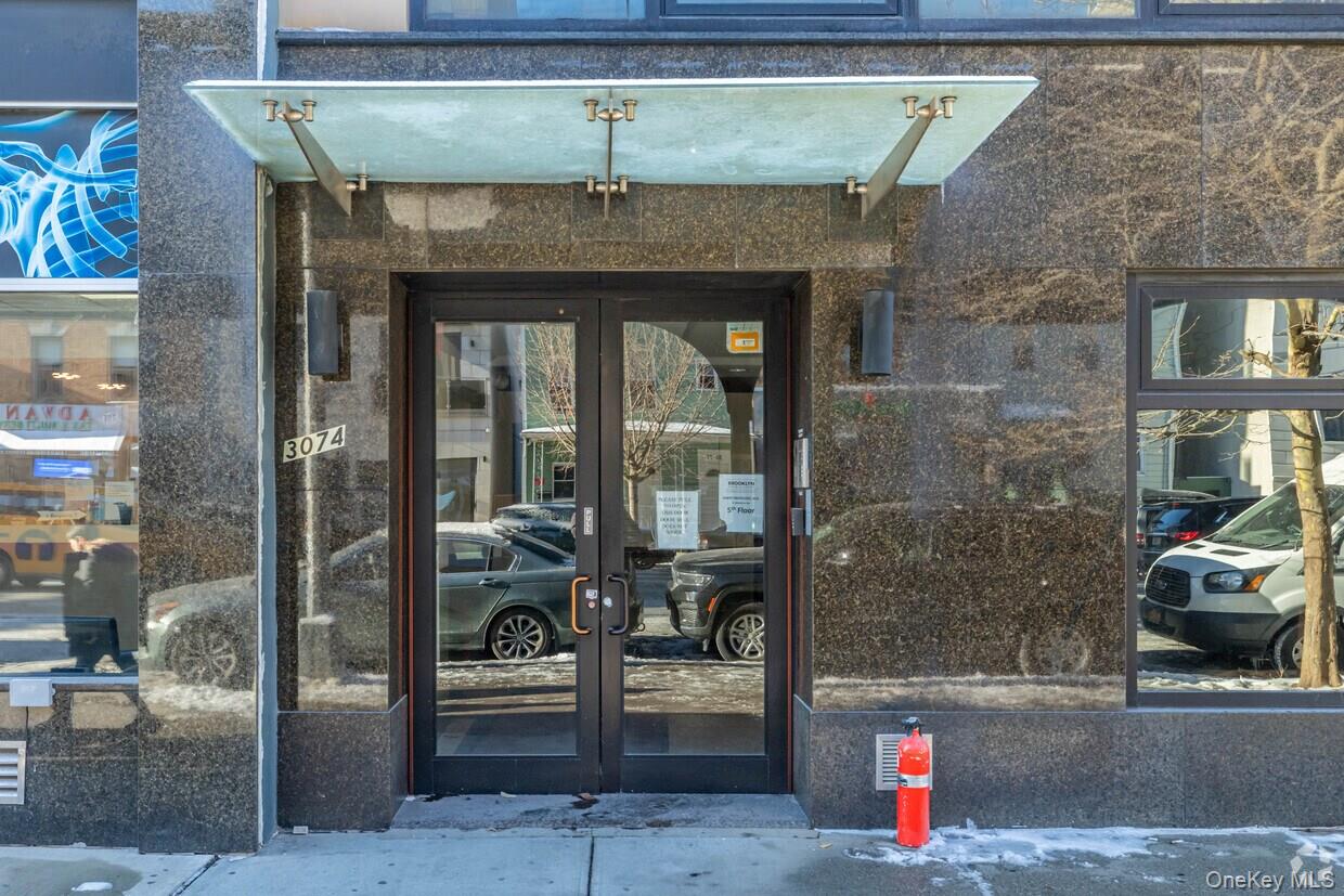 30-74 31st Street, Unit Lower Leve photo 2