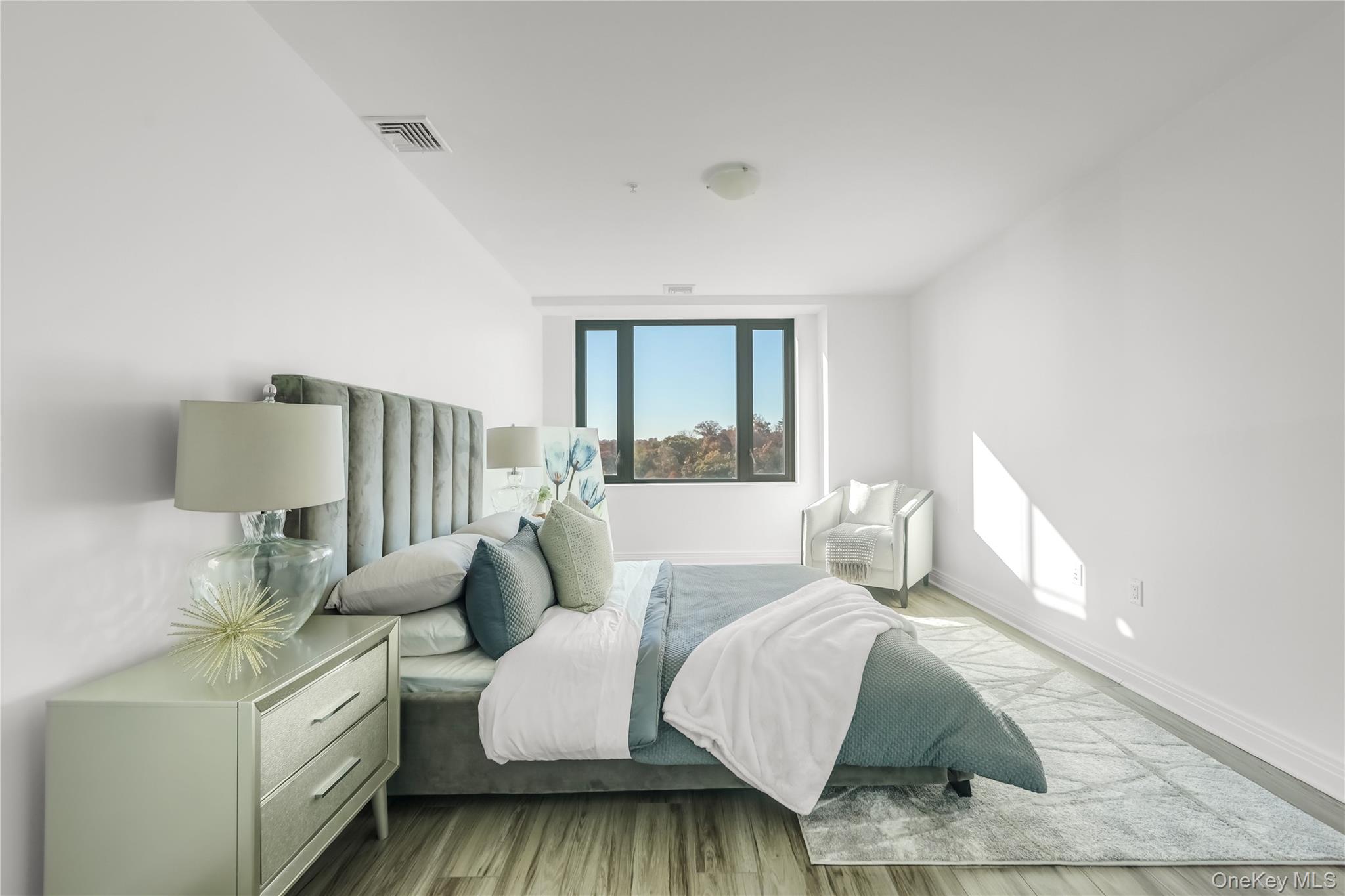 701 Ridge Hill Boulevard, Unit 9C photo 5