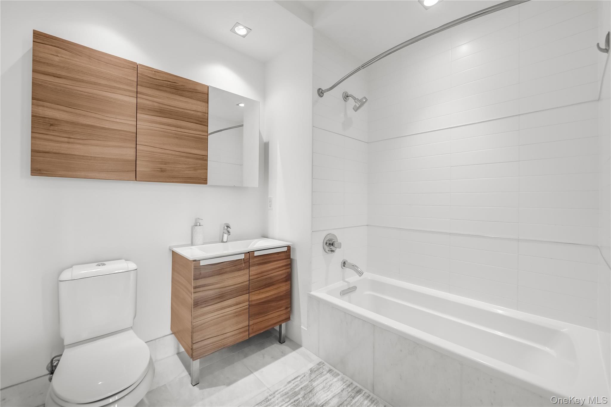701 Ridge Hill Boulevard, Unit 9C photo 9