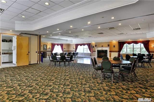 6 Julia Circle, Unit 6 photo 34
