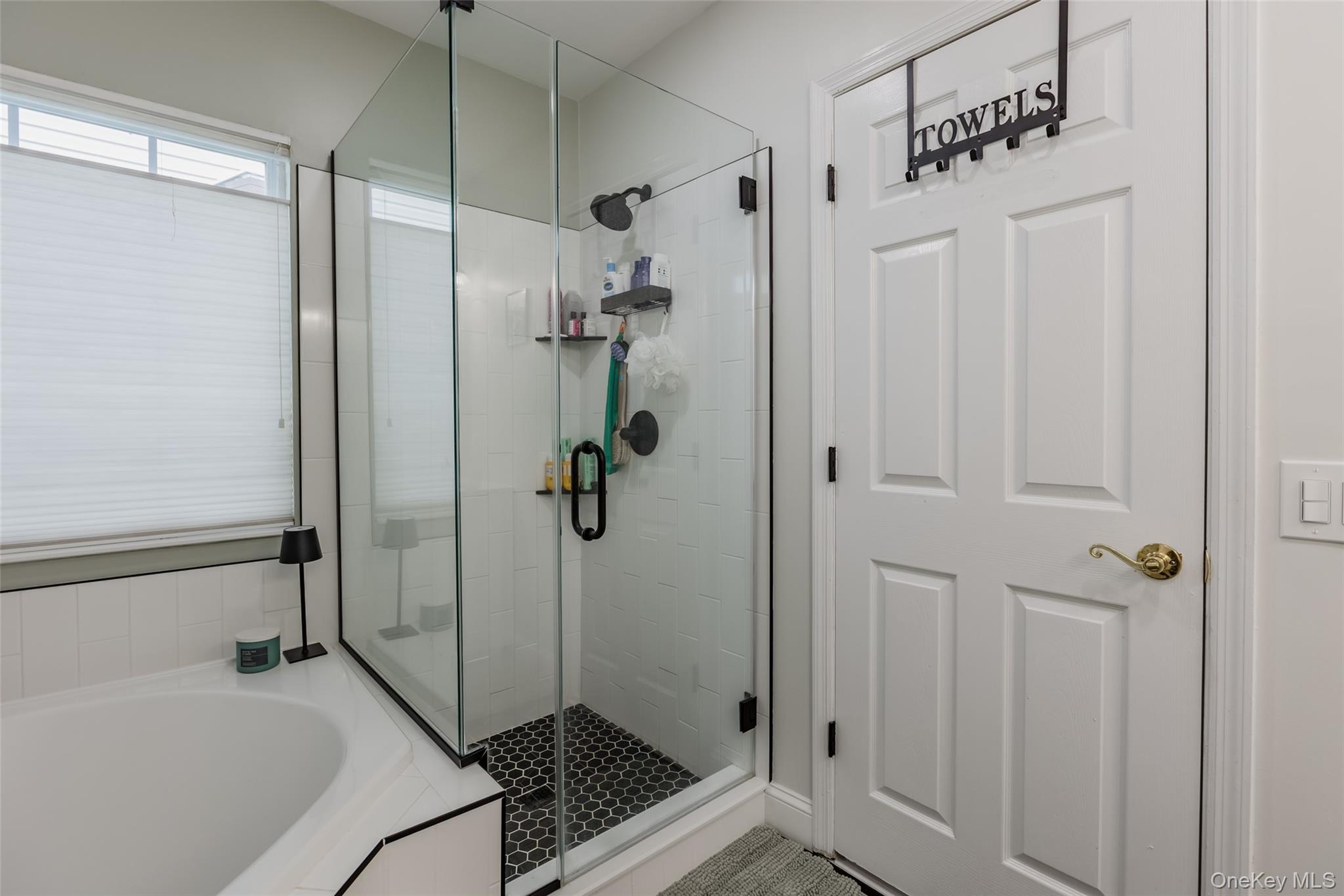 6 Julia Circle, Unit 6 photo 13