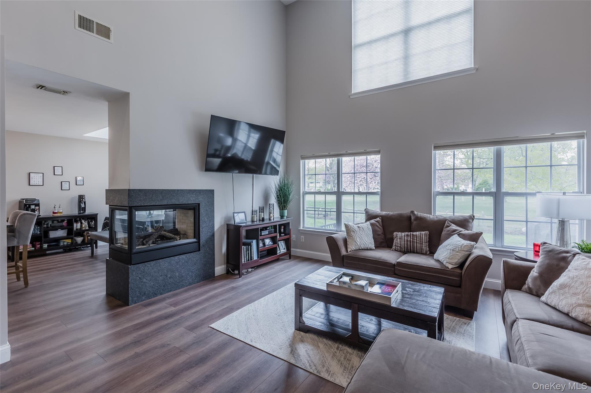 6 Julia Circle, Unit 6 photo 18