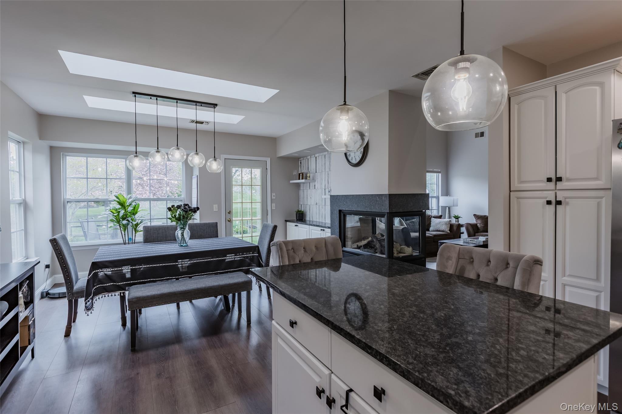 6 Julia Circle, Unit 6 photo 23