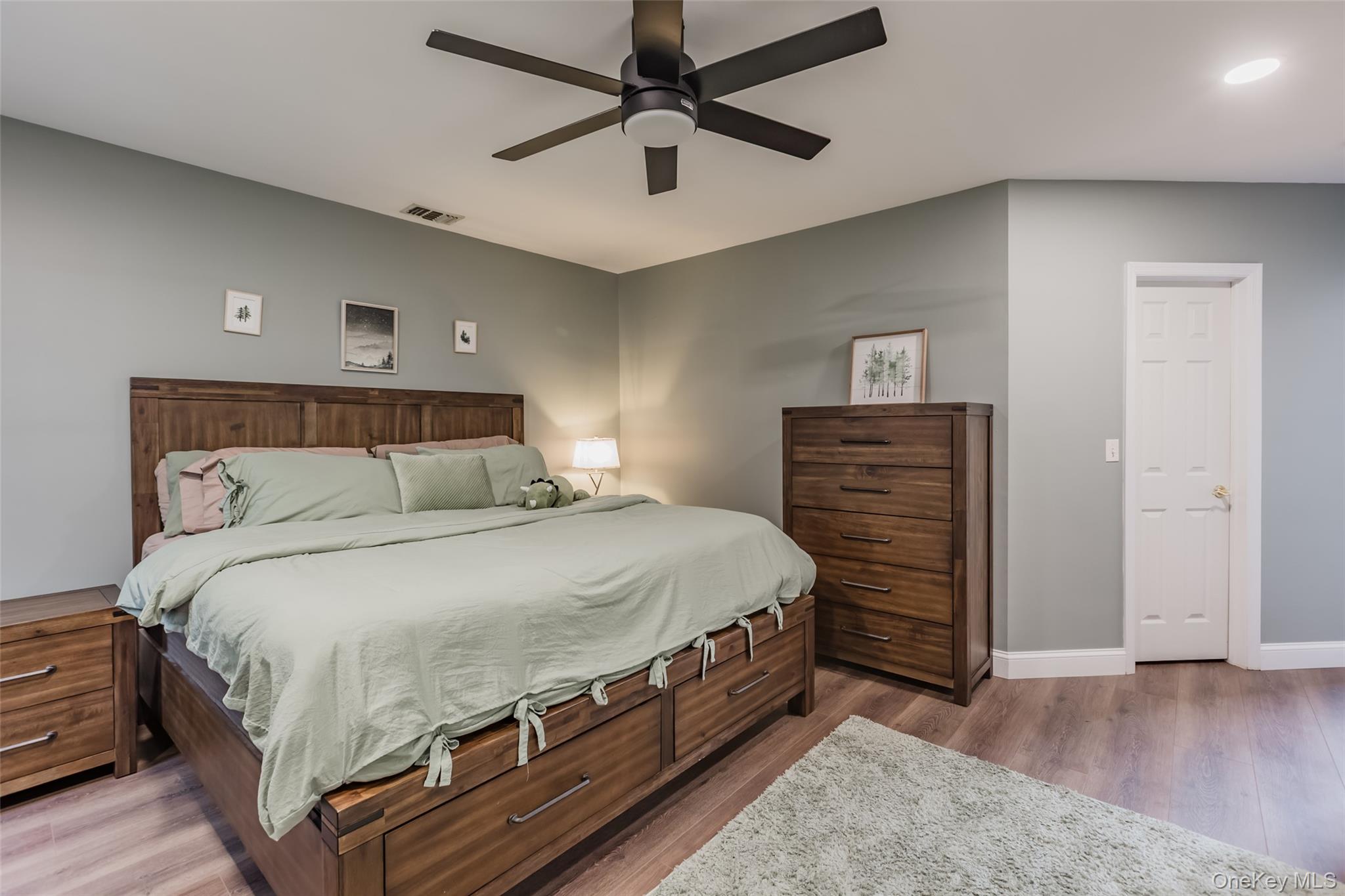 6 Julia Circle, Unit 6 photo 11