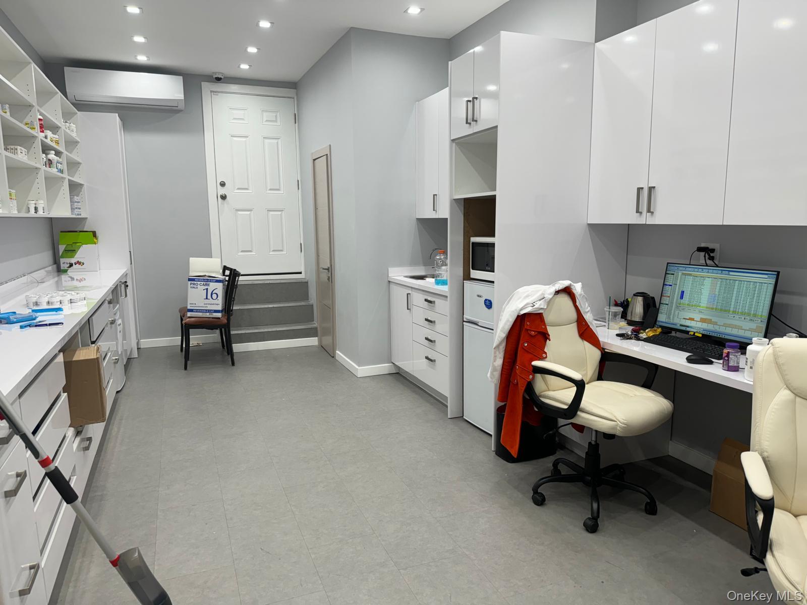 45-16 National Street – For Sale photo 7