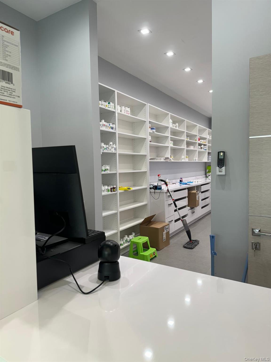 45-16 National Street – For Sale photo 4