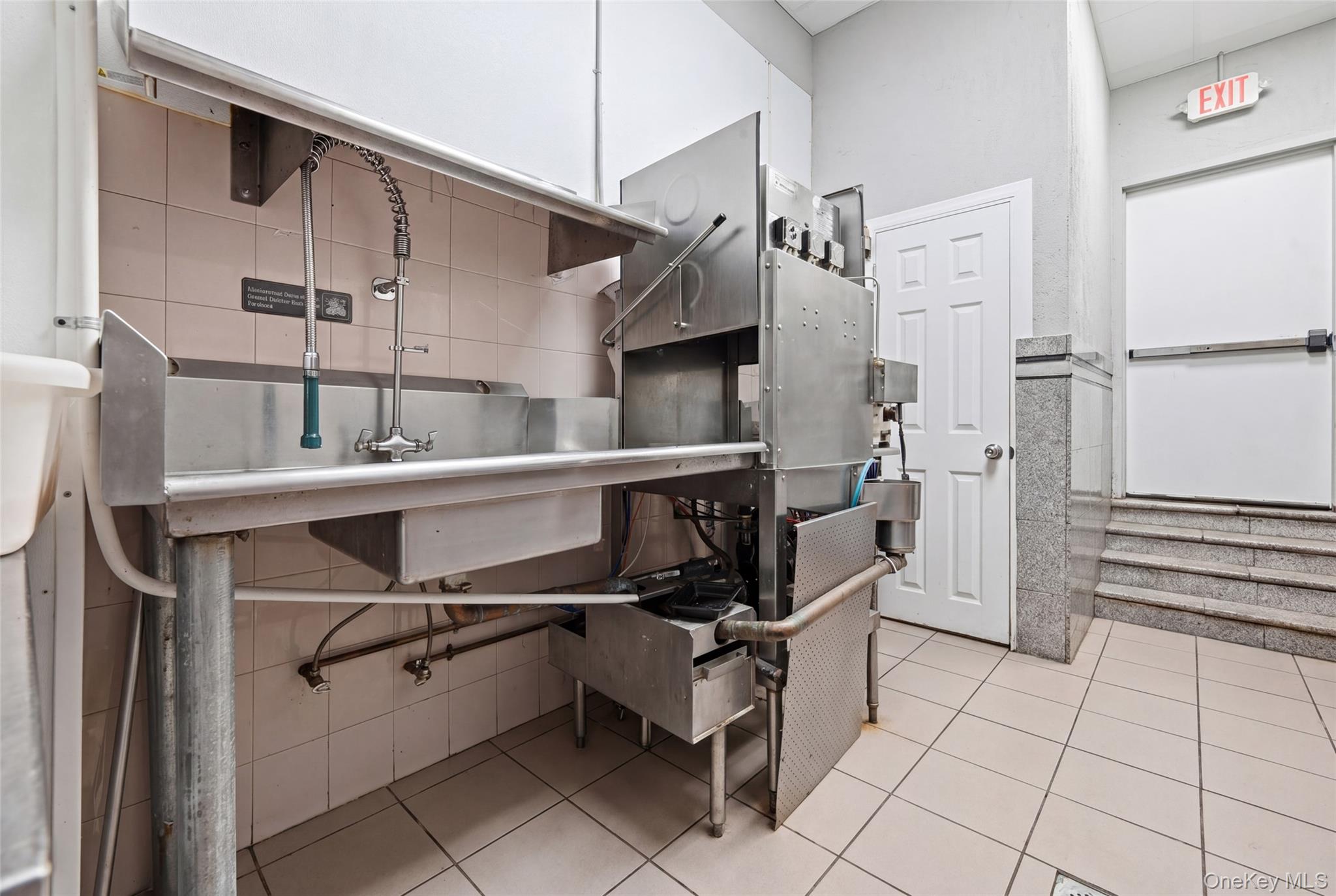78 Hempstead Turnpike – For Sale photo 16