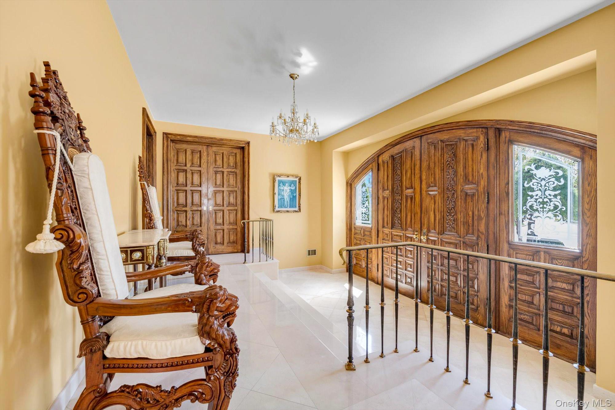 118 Malba Drive – For Sale photo 2
